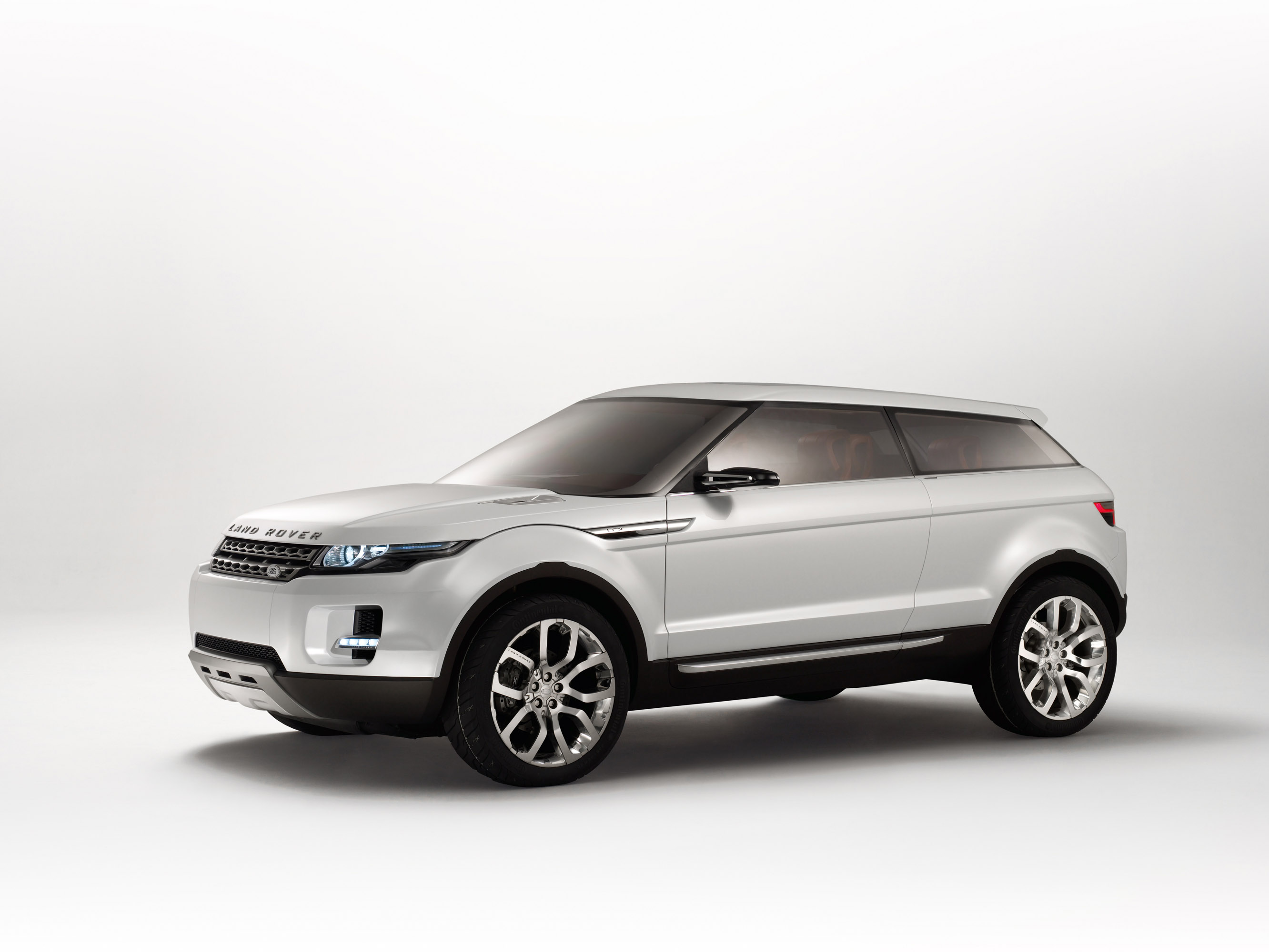Land Rover LRX Concept photo #3
