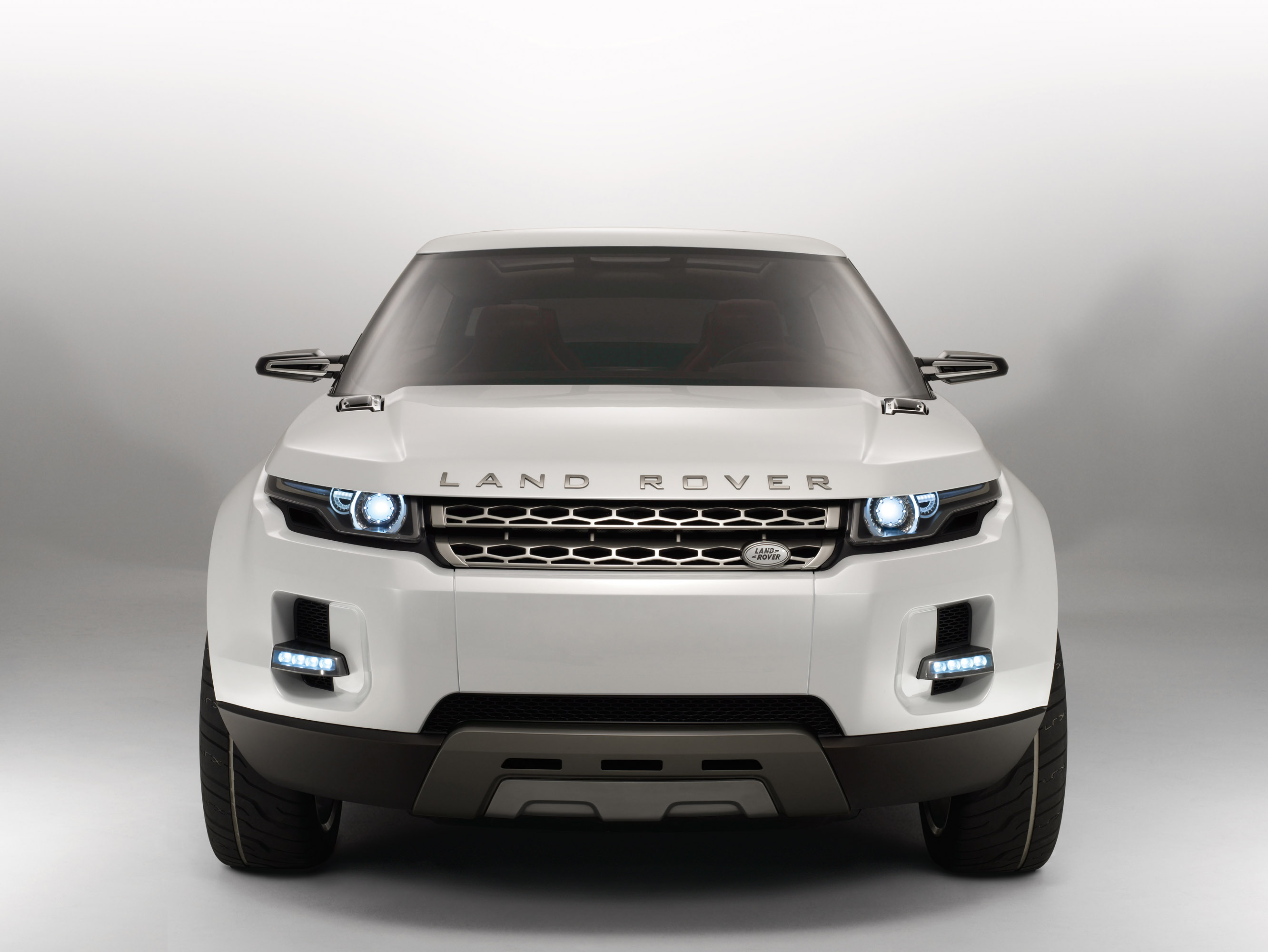 Land Rover LRX Concept photo #4