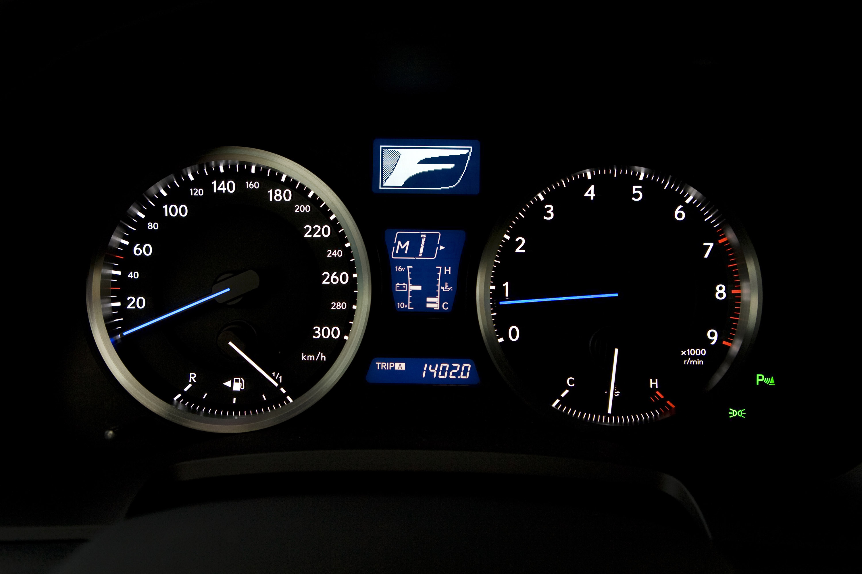 Lexus IS-F EU Version photo #38