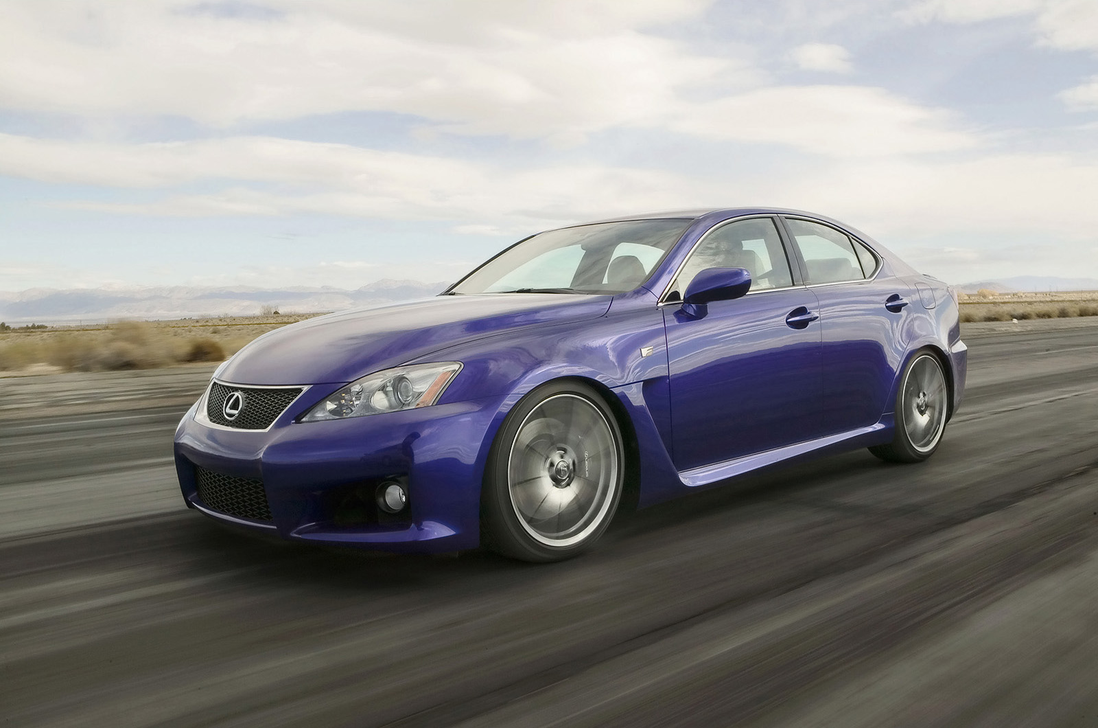 Lexus IS-F photo #2