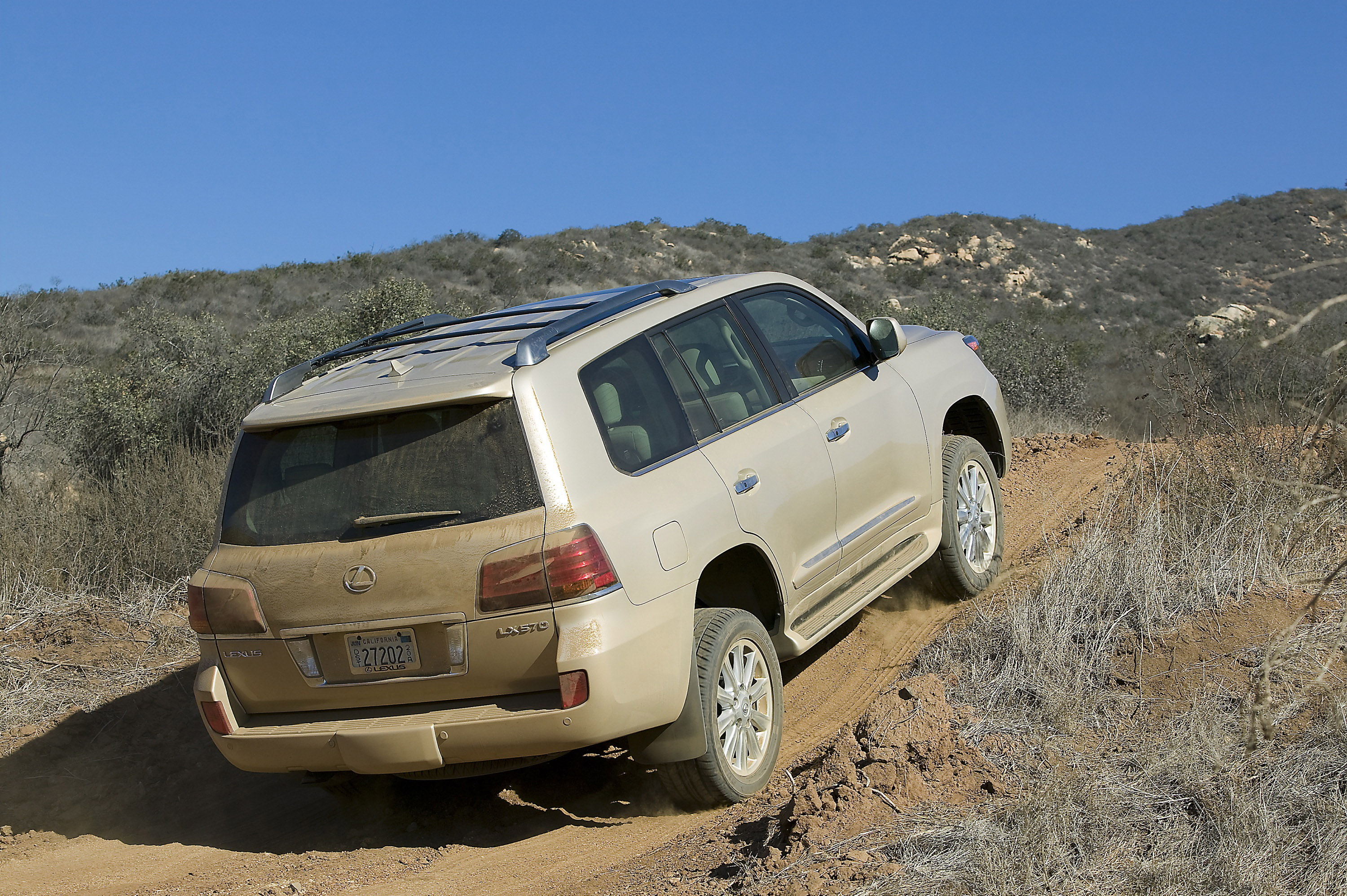 Lexus LX 570 photo #44