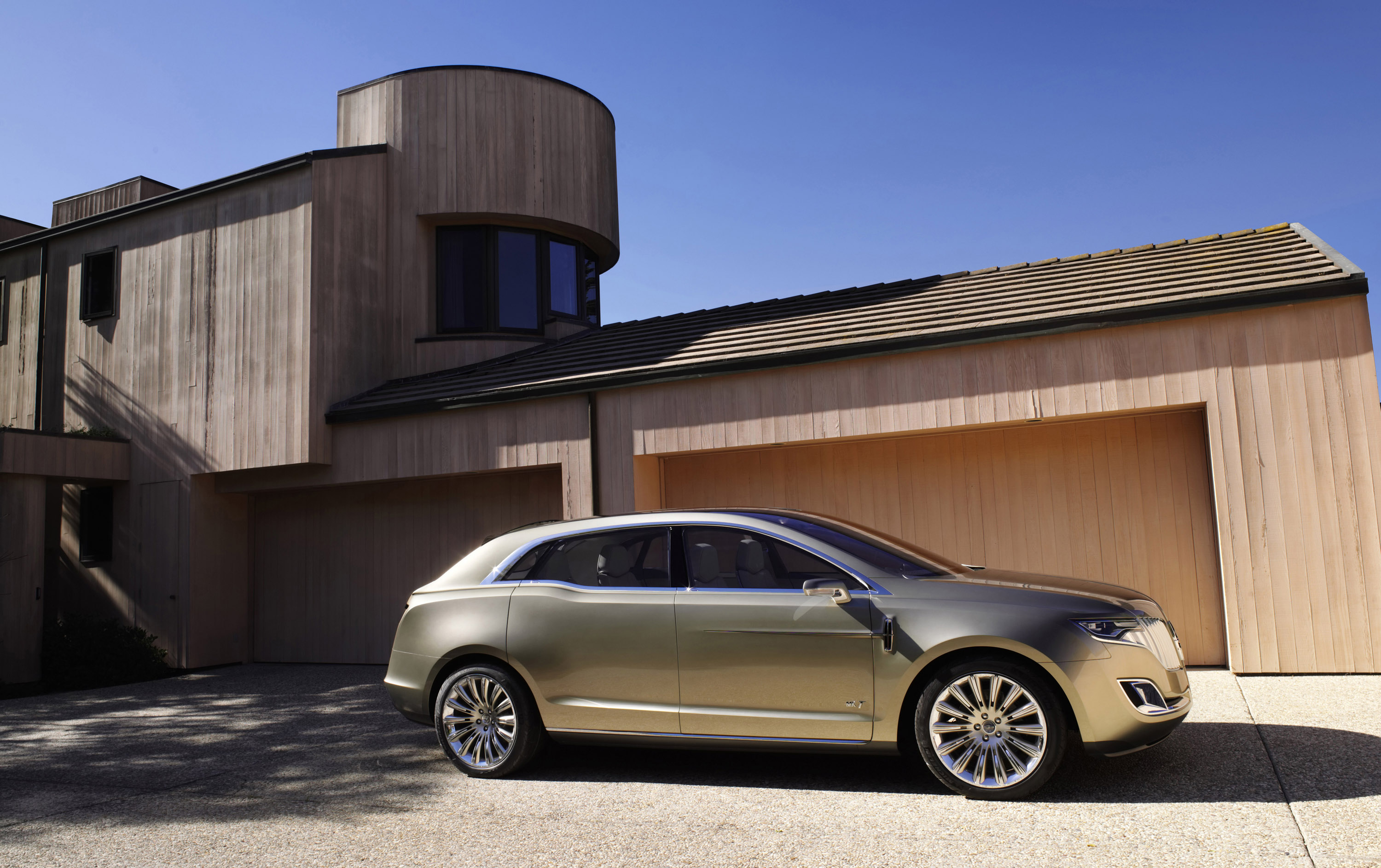 Lincoln MKT Concept photo #3