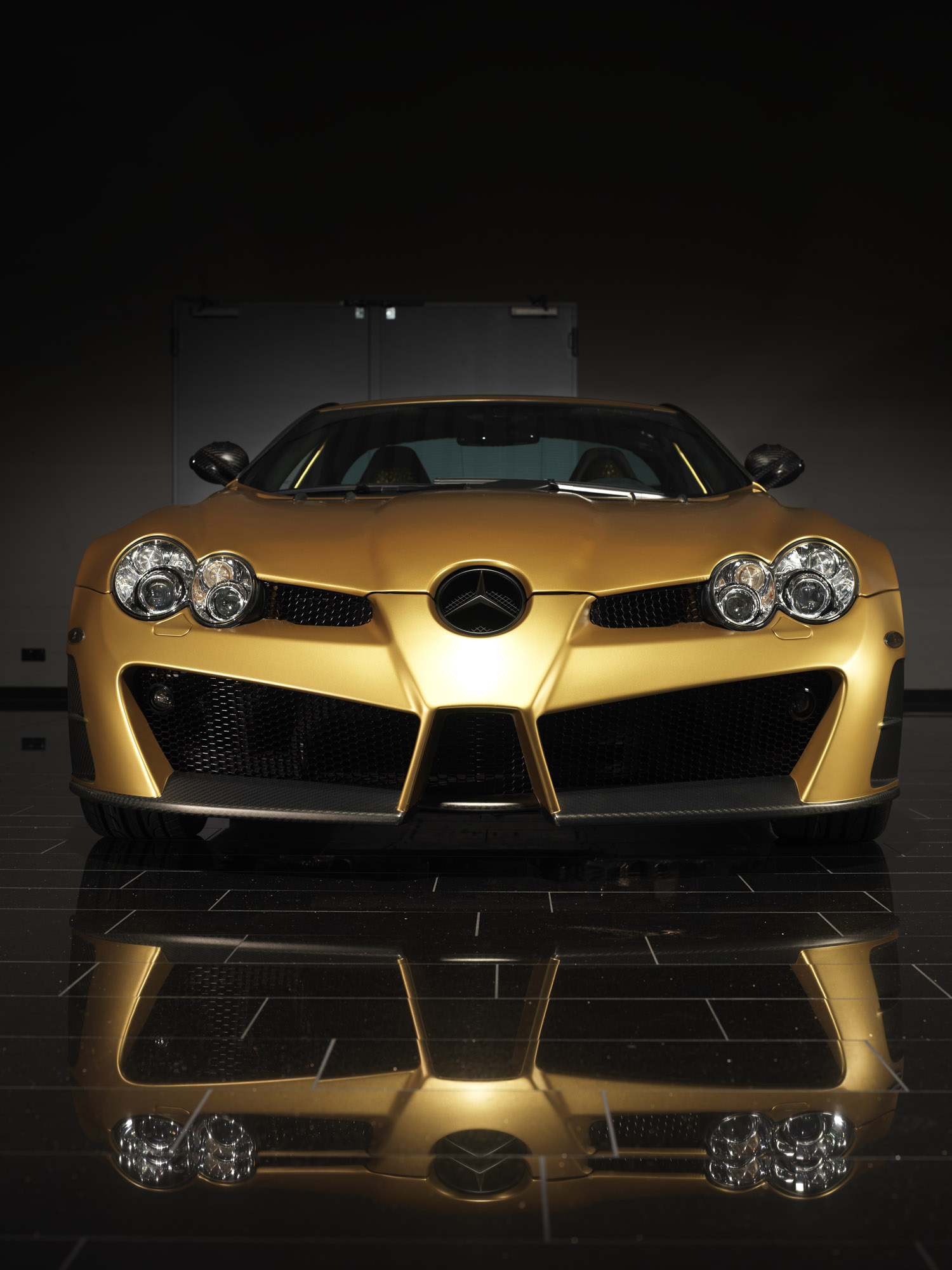 Mercedes Benz SLR MCLAREN Mansory Renovatio