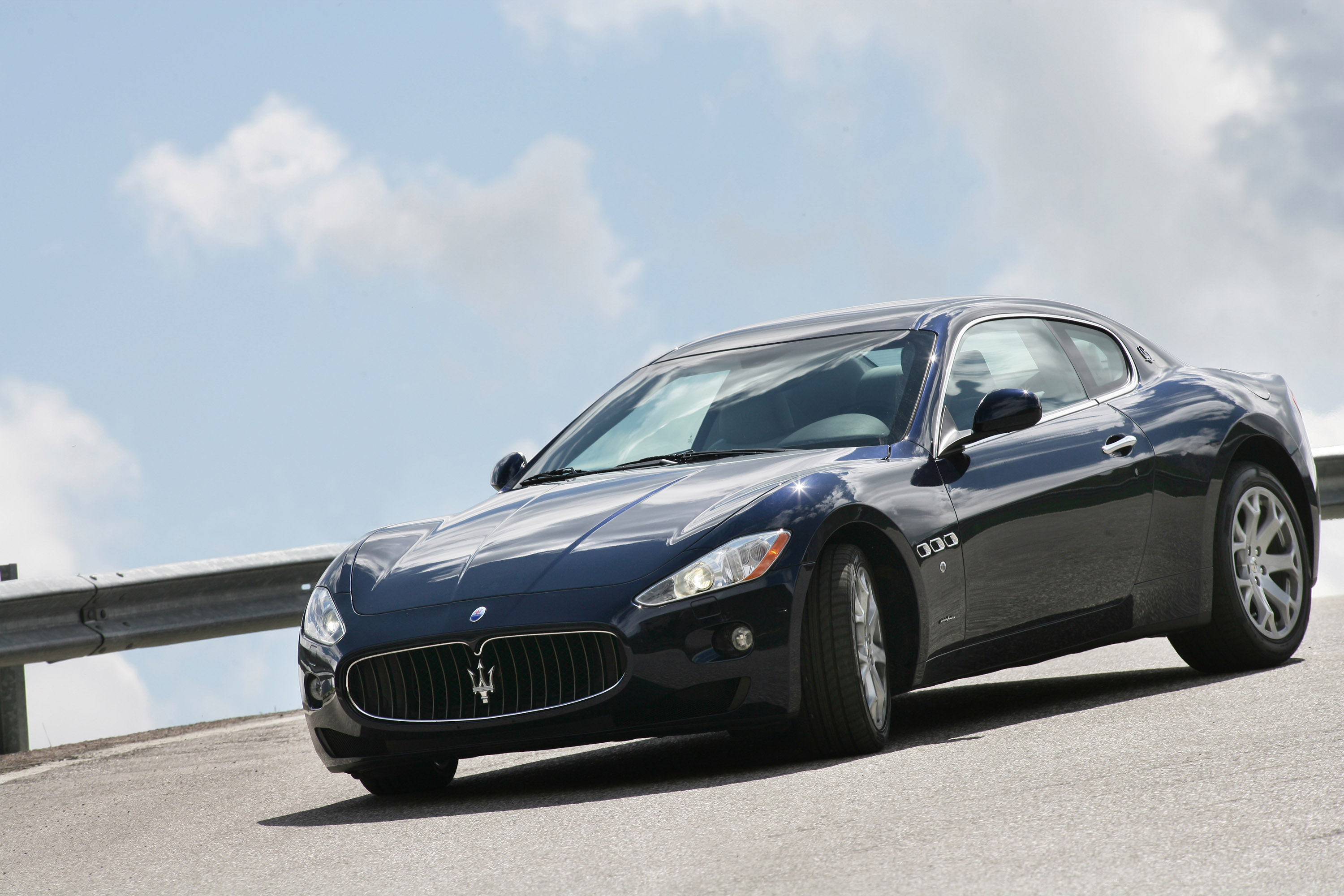 Maserati GranTurismo photo #25