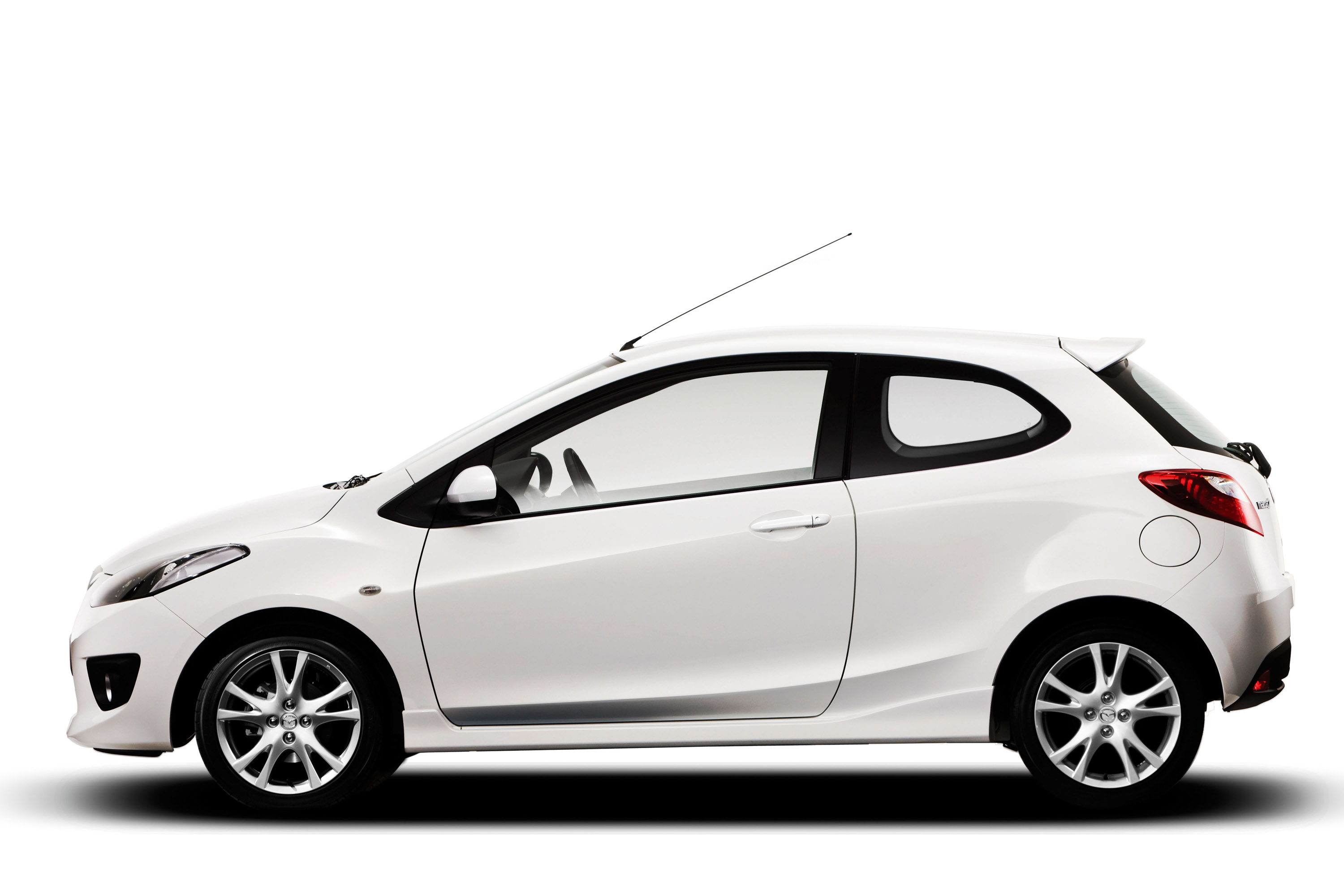 Mazda 2 photo #18
