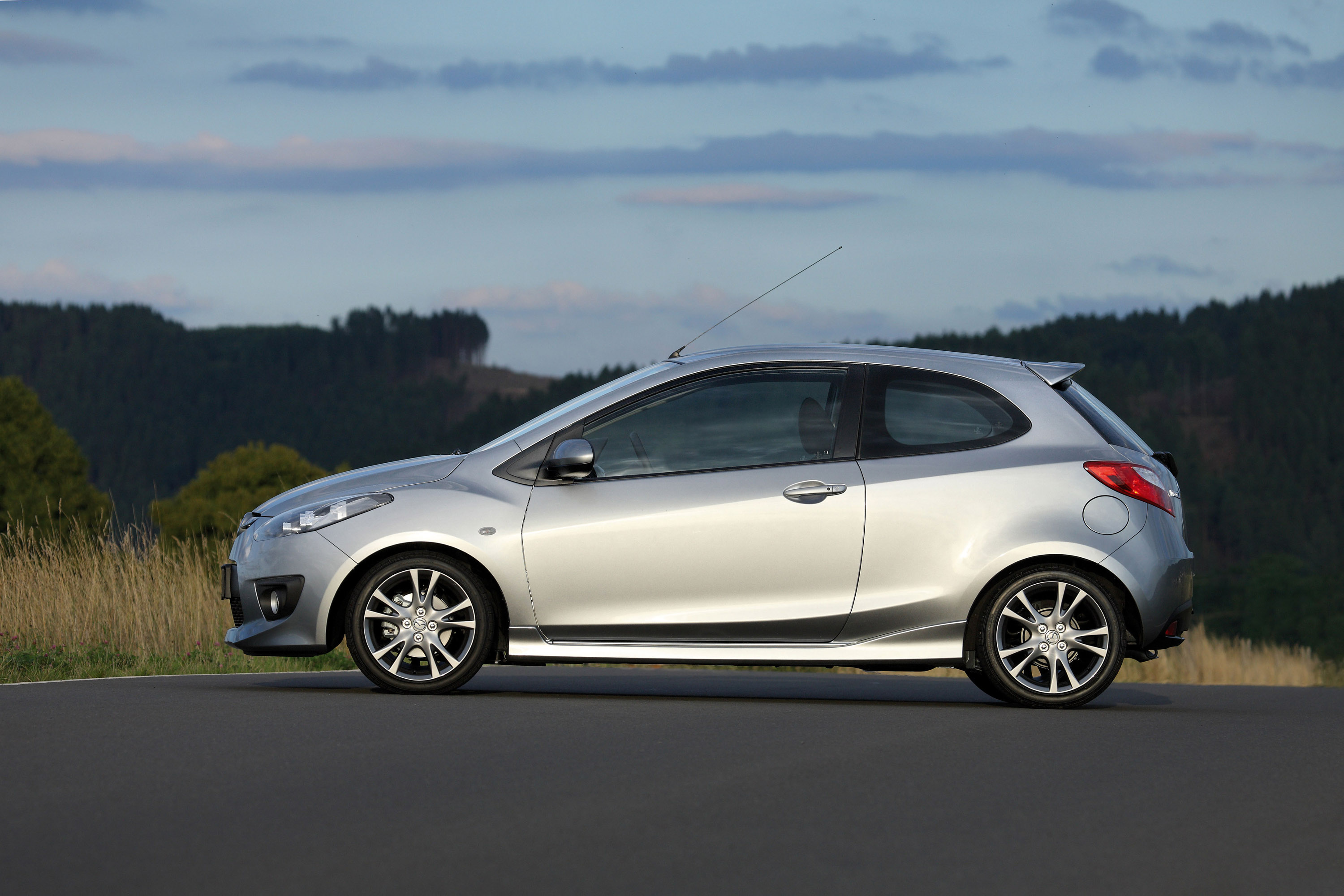 Mazda 2 photo #22