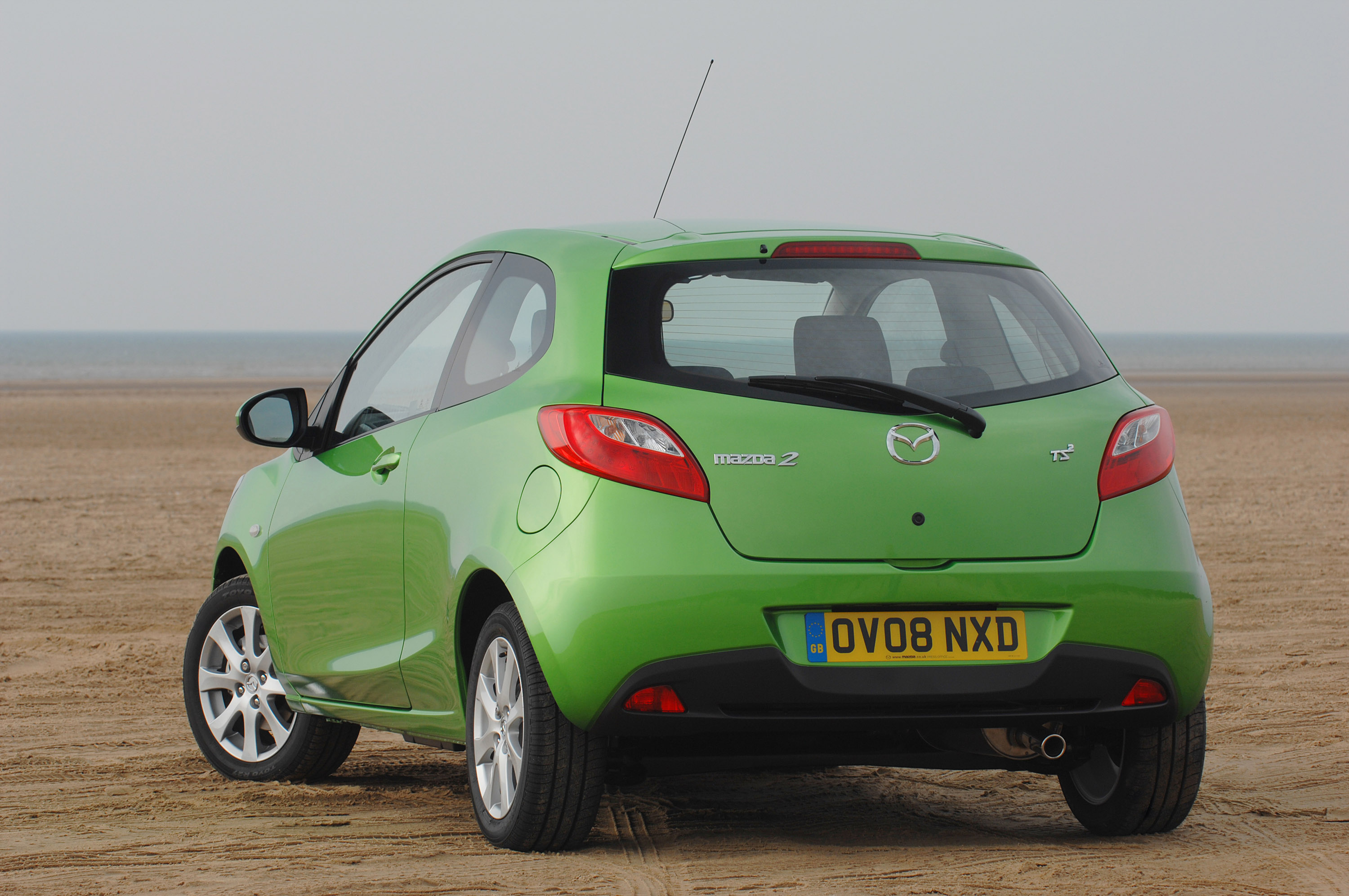 Mazda 2 photo #29