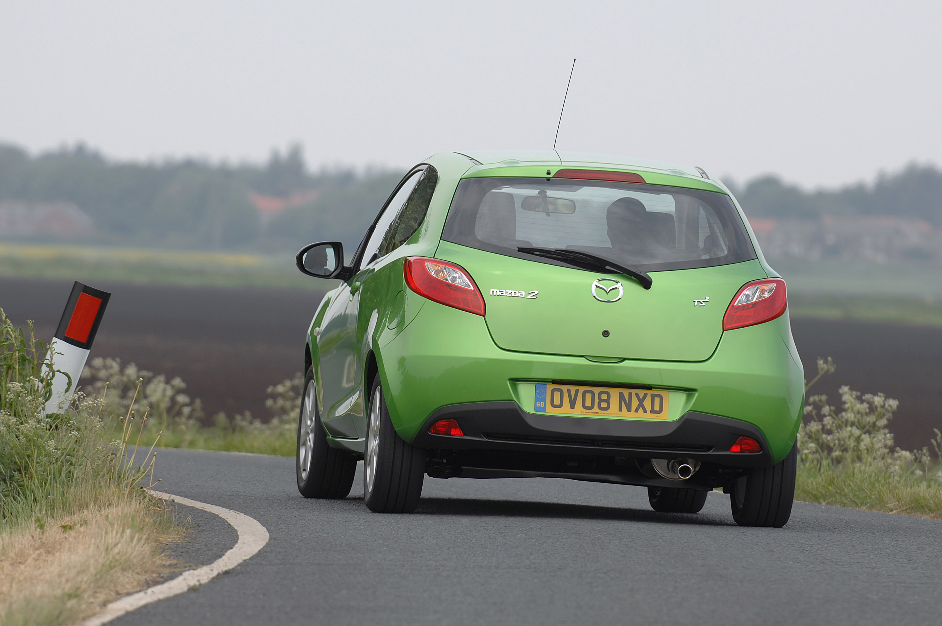 Mazda 2 photo #30