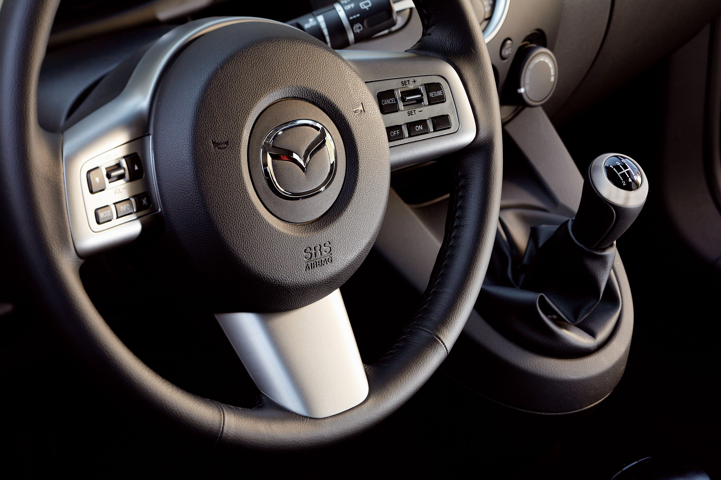 Mazda 2 photo #37