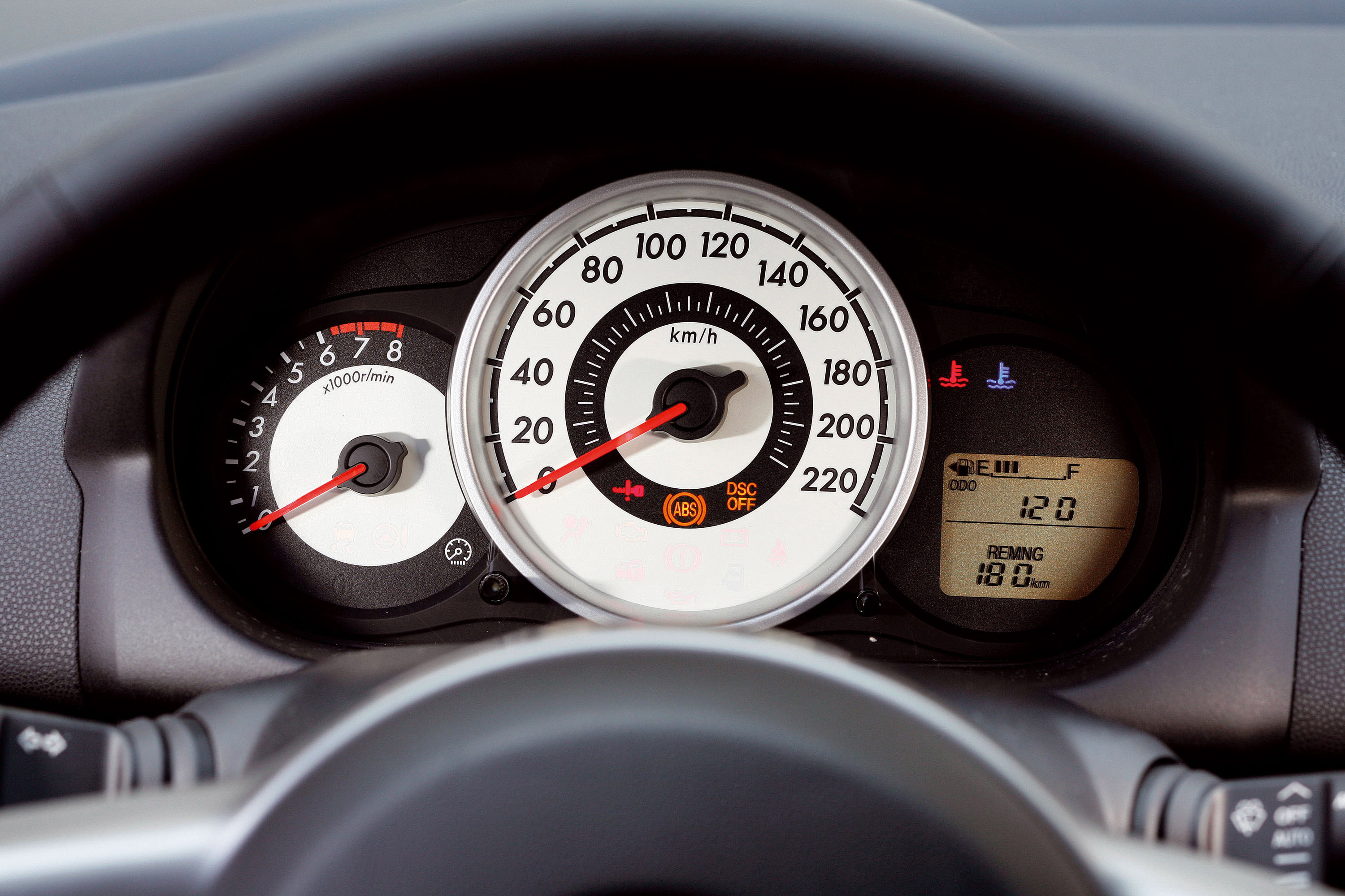 Mazda 2 photo #39