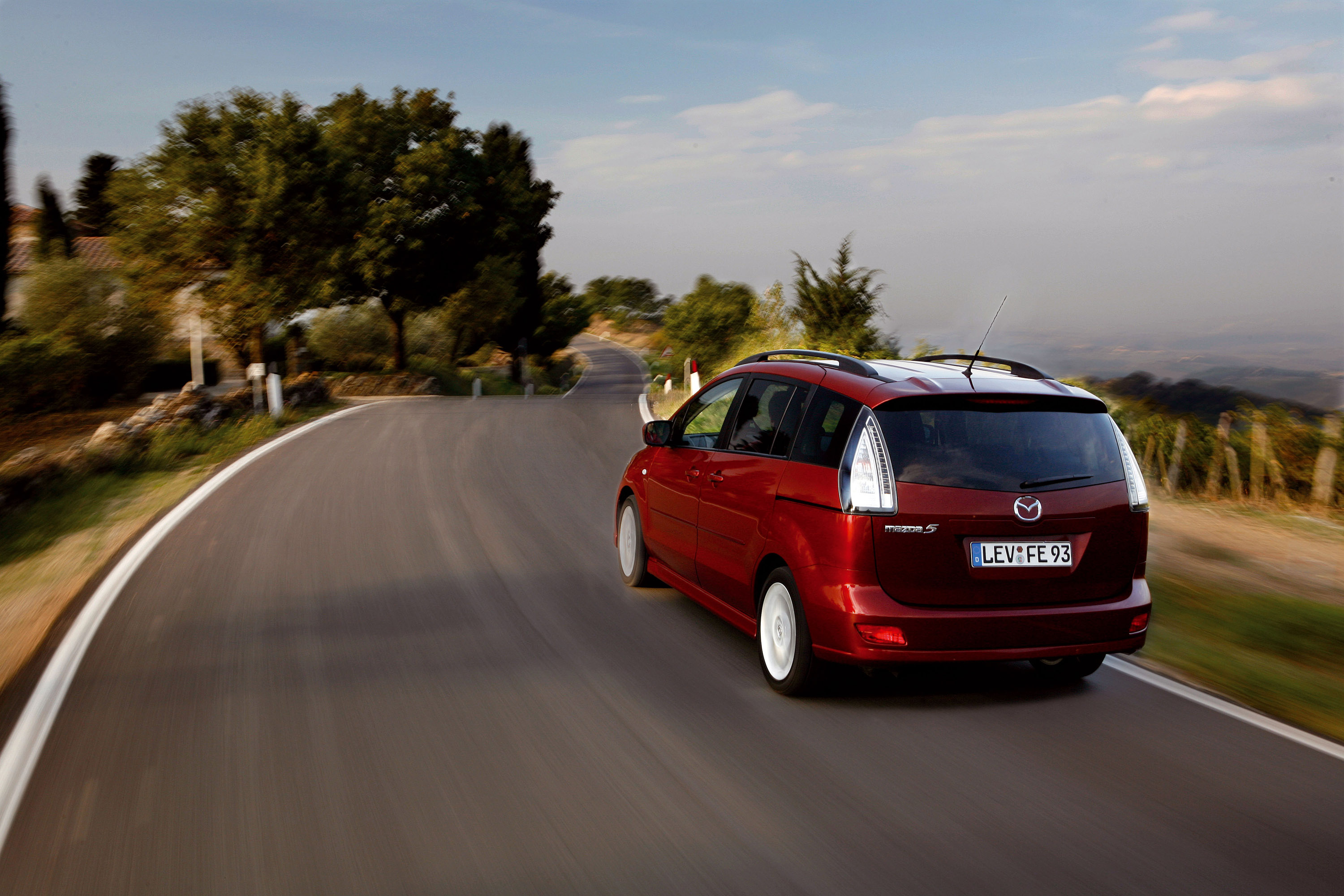 Mazda 5 photo #18