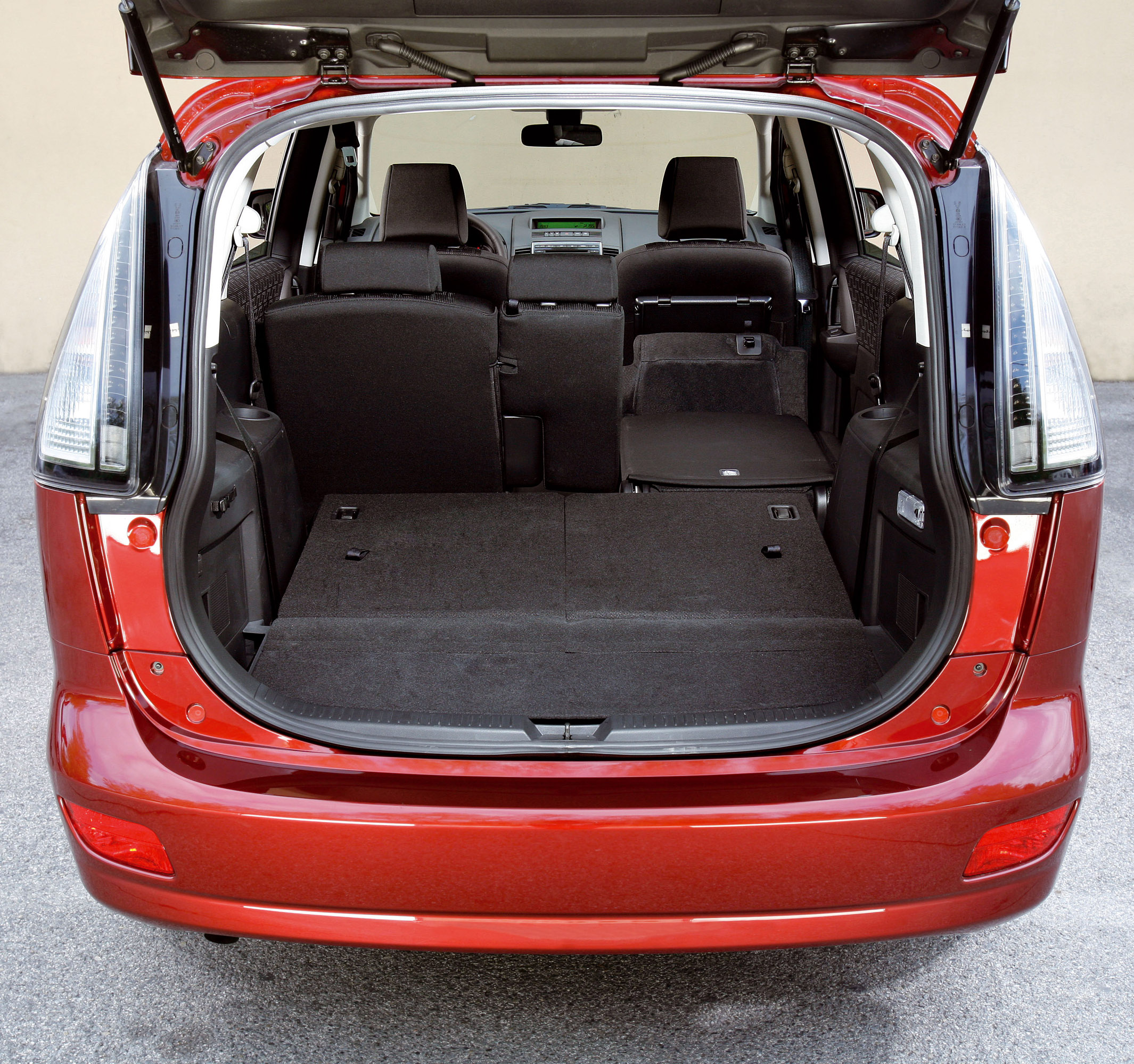 Mazda 5 photo #21