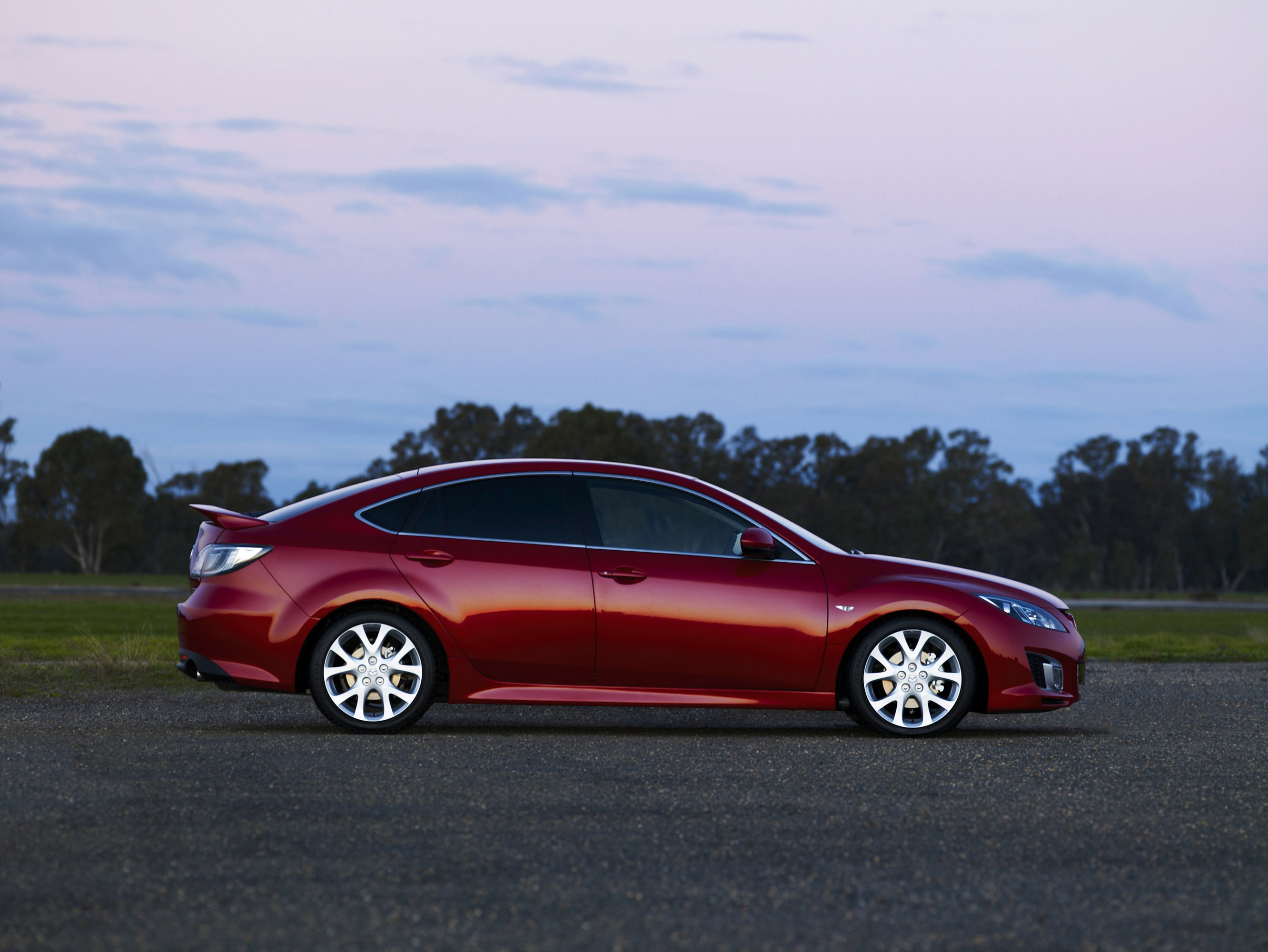 2008 Mazda 6 Hatchback HD Pictures