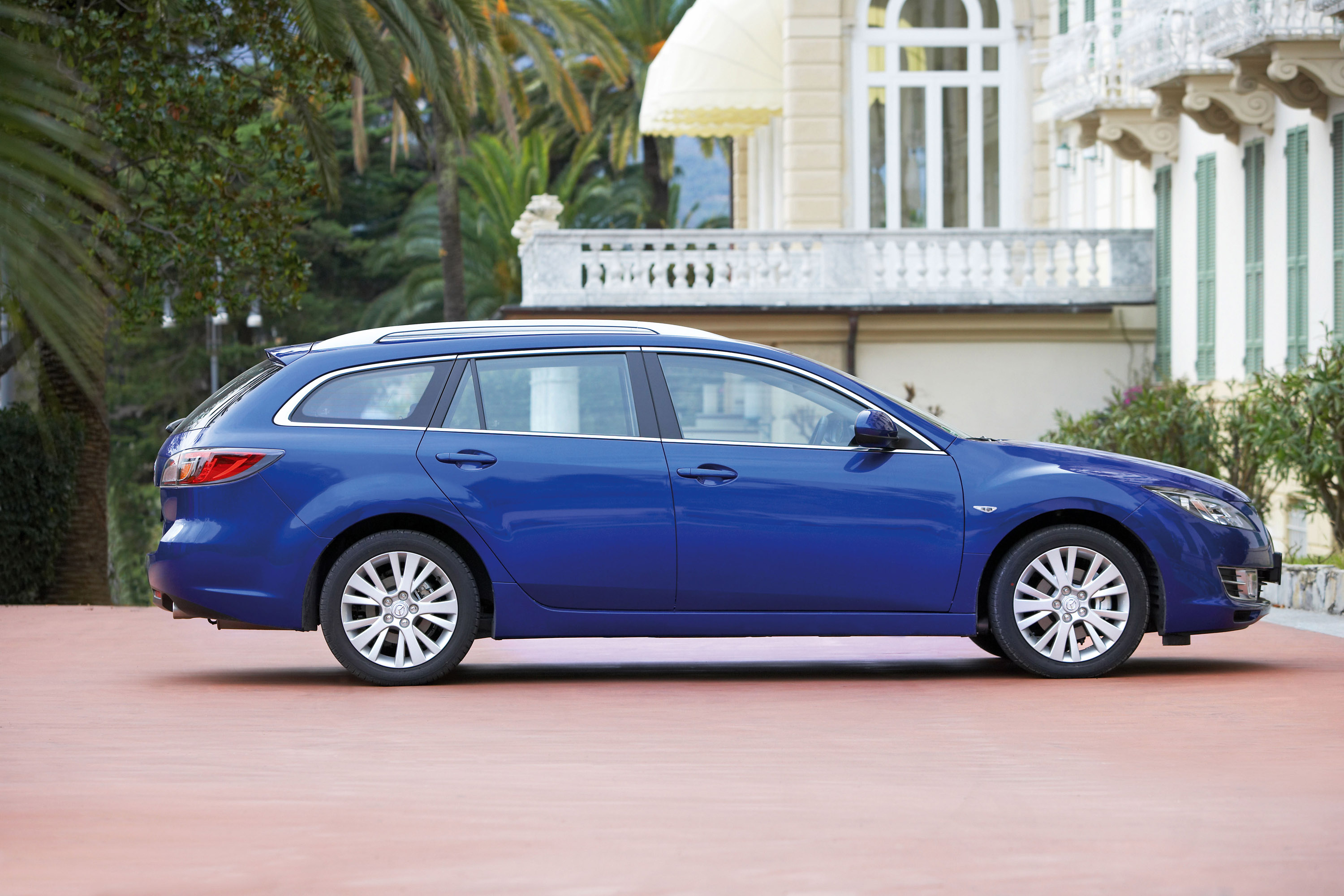 Mazda 6 Wagon photo #18