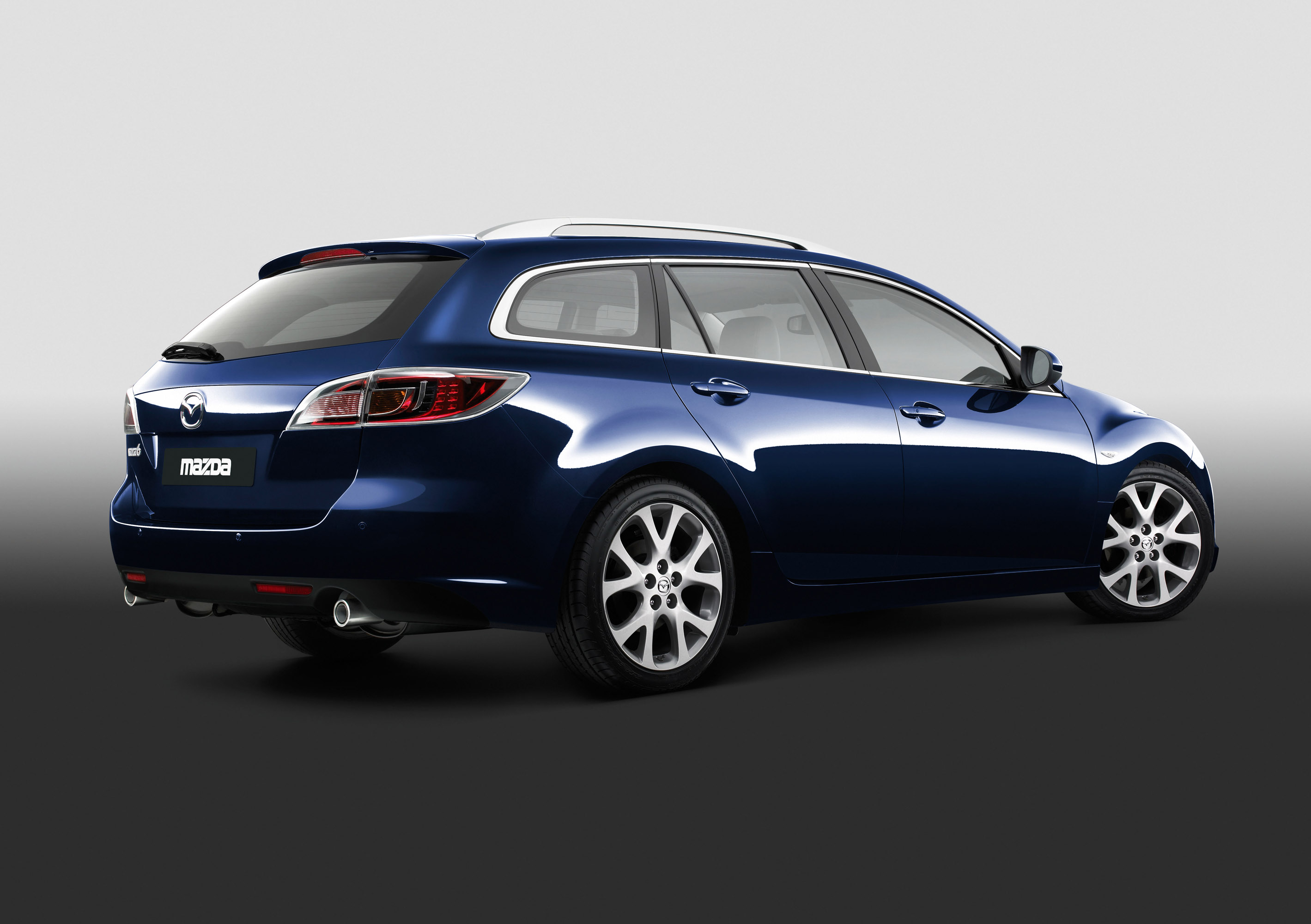 Mazda 6 Wagon photo #30