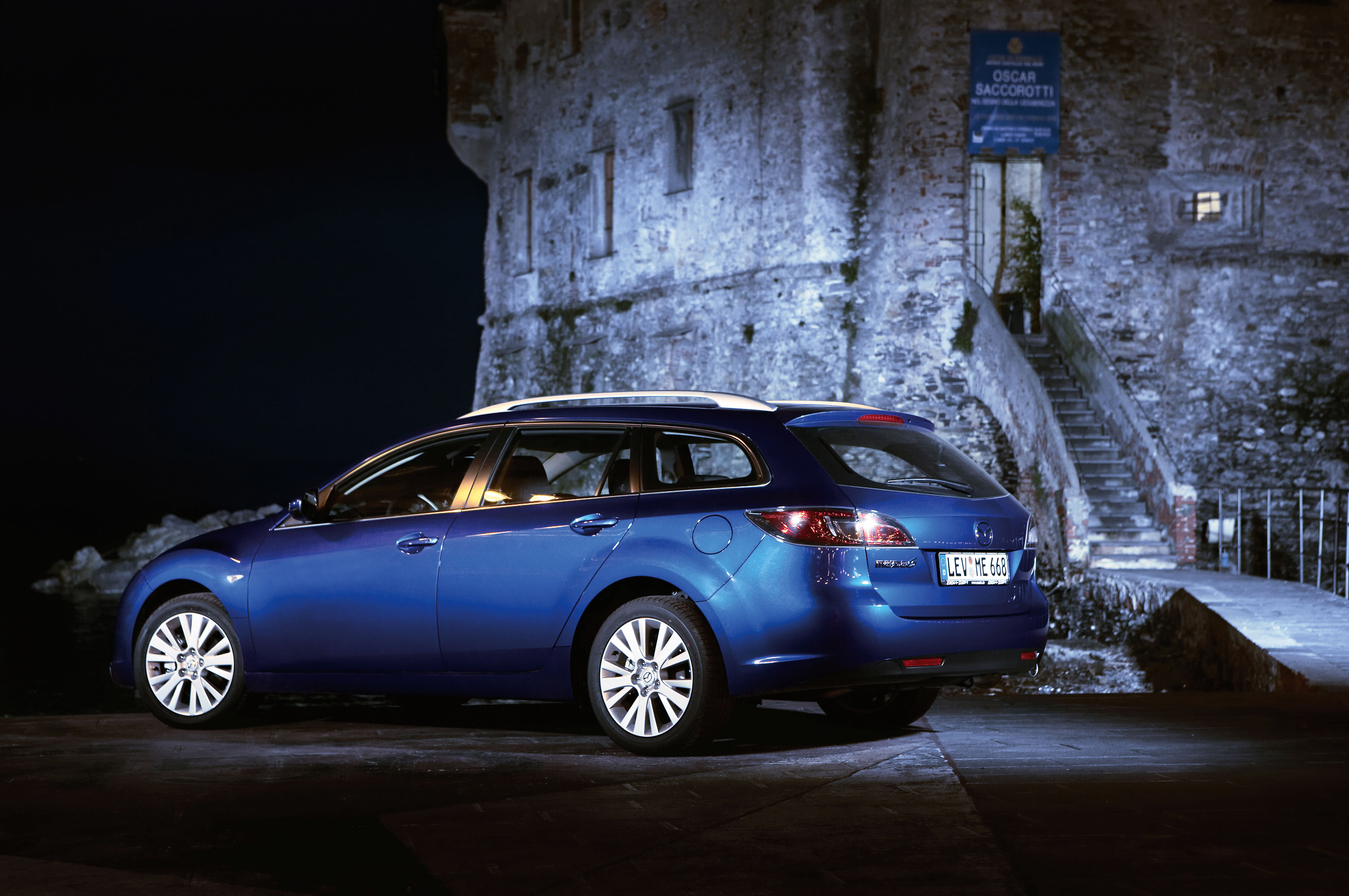 Mazda 6 Wagon photo #39