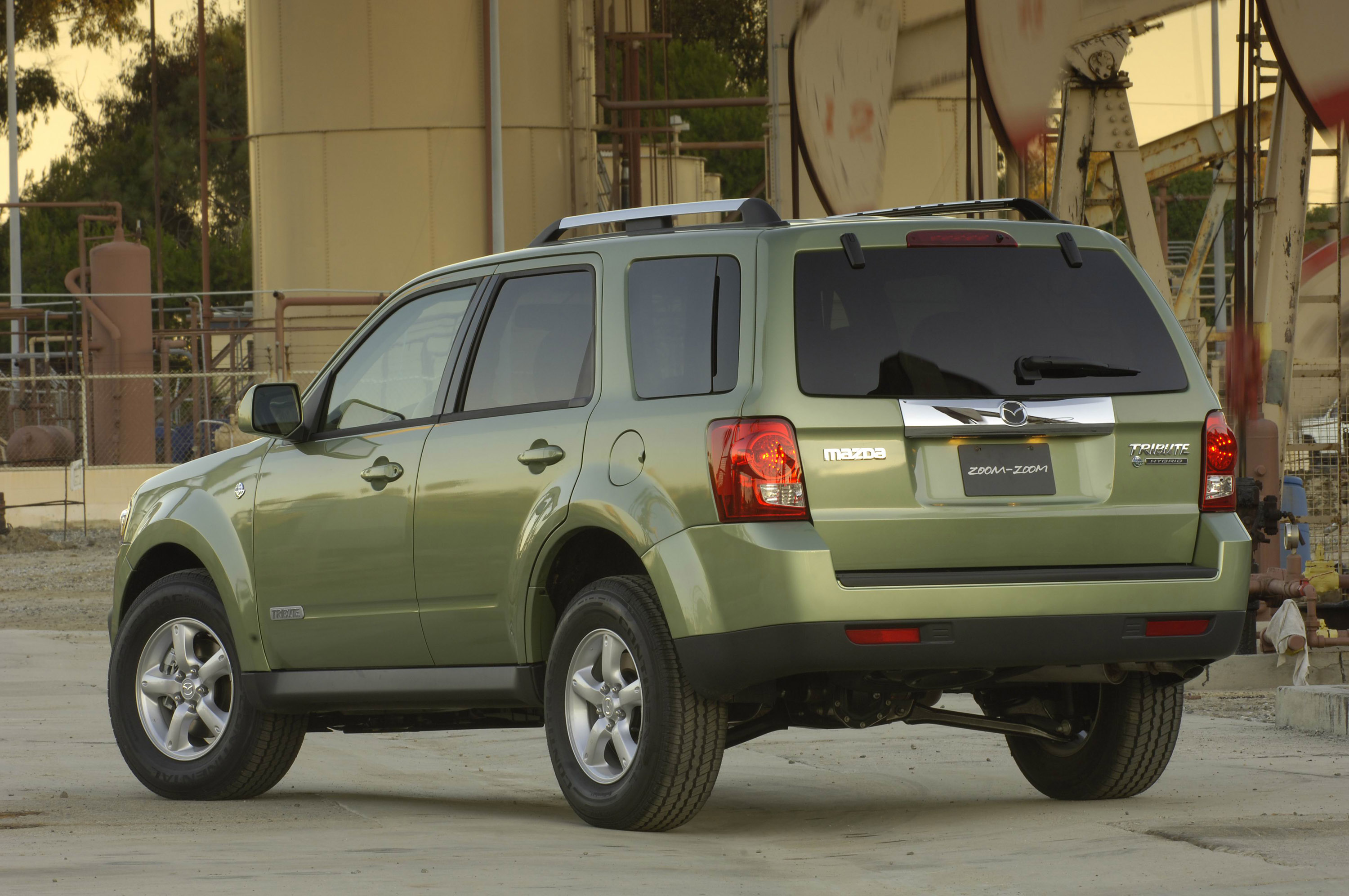 Mazda Tribute HEV photo #7