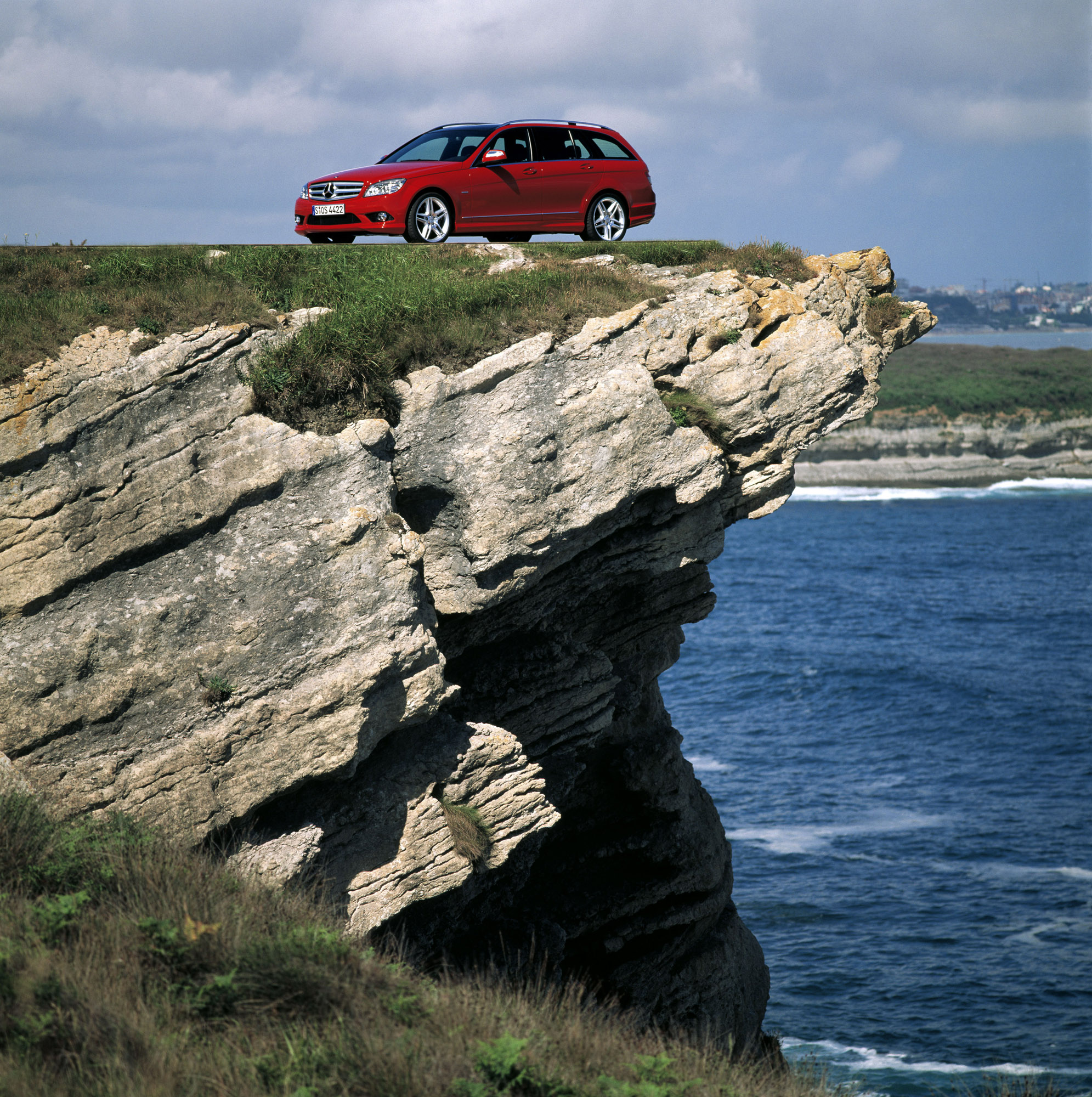 Mercedes-Benz C-Class Estate photo #18