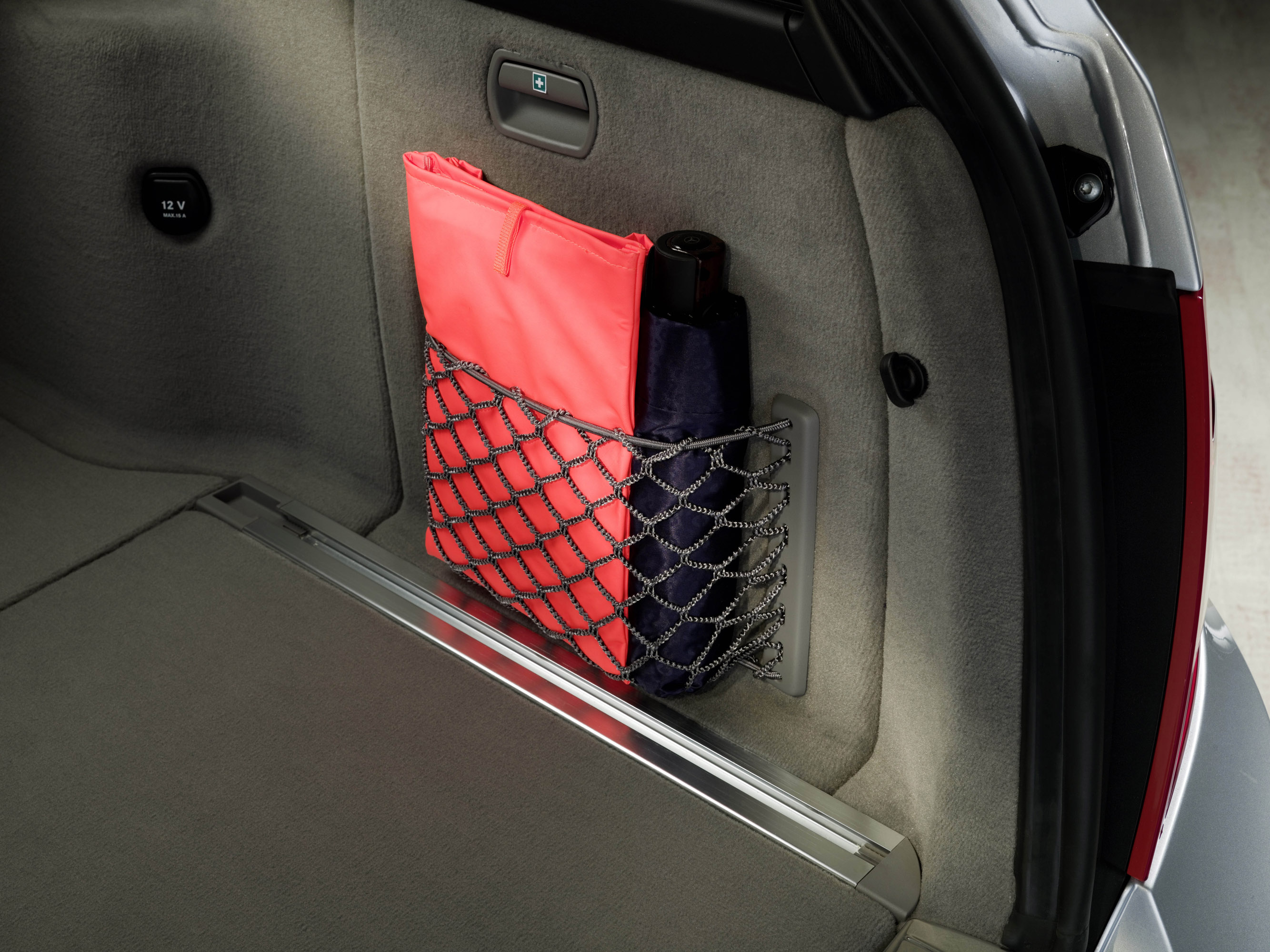 Mercedes-Benz C-Class Estate photo #68