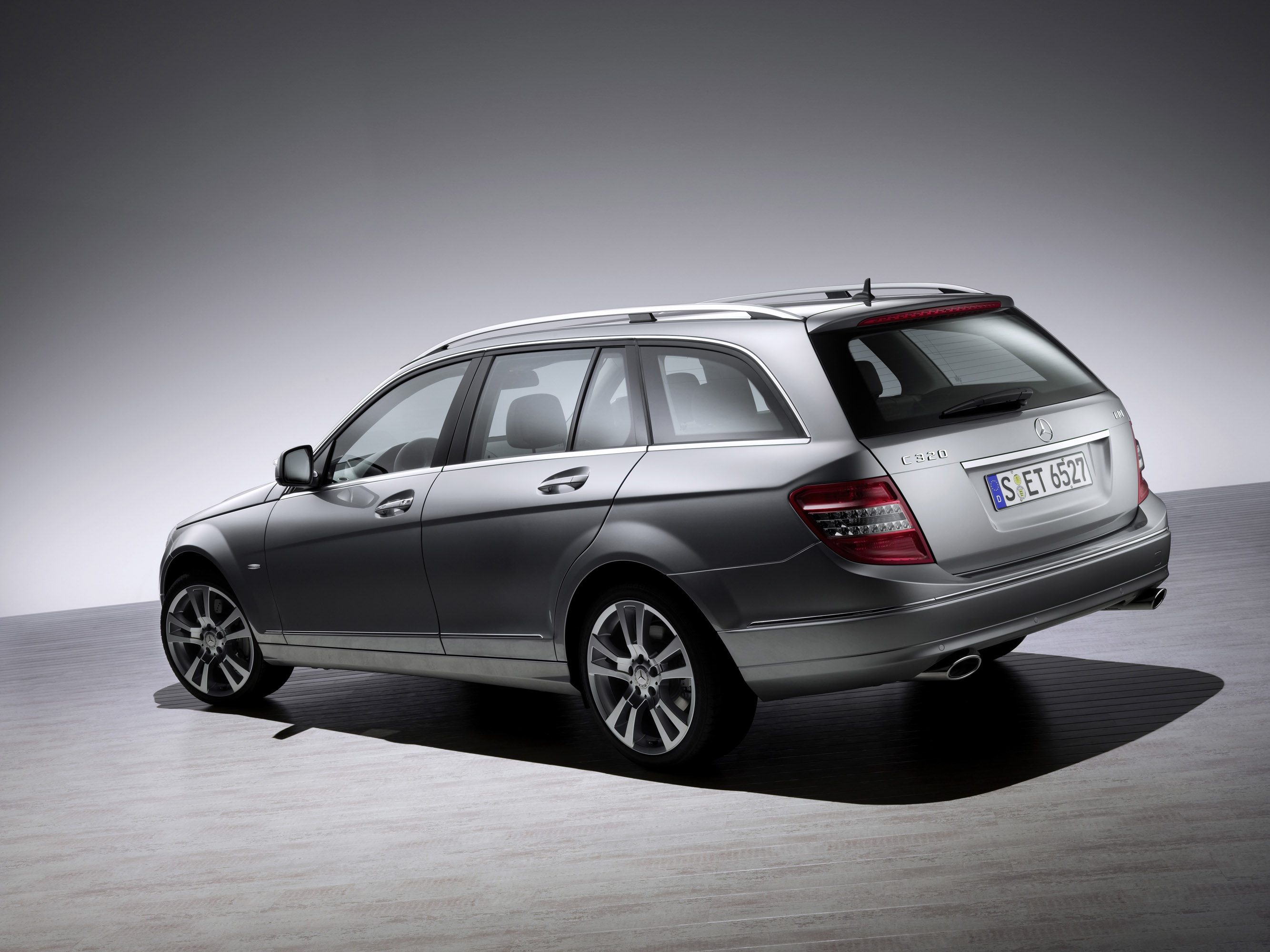 Mercedes-Benz C-Class Estate photo #77