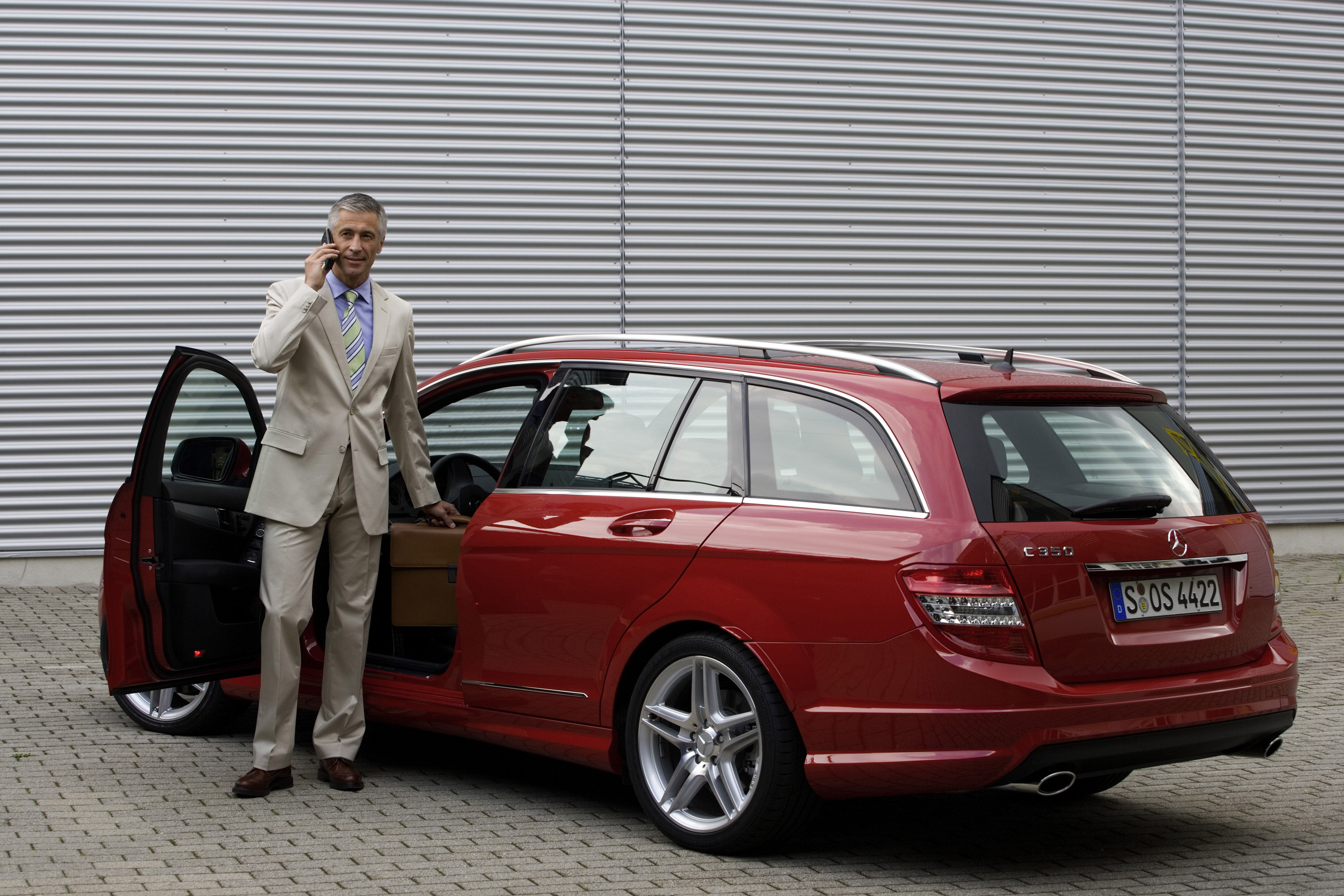 Mercedes-Benz C-Class Estate photo #82