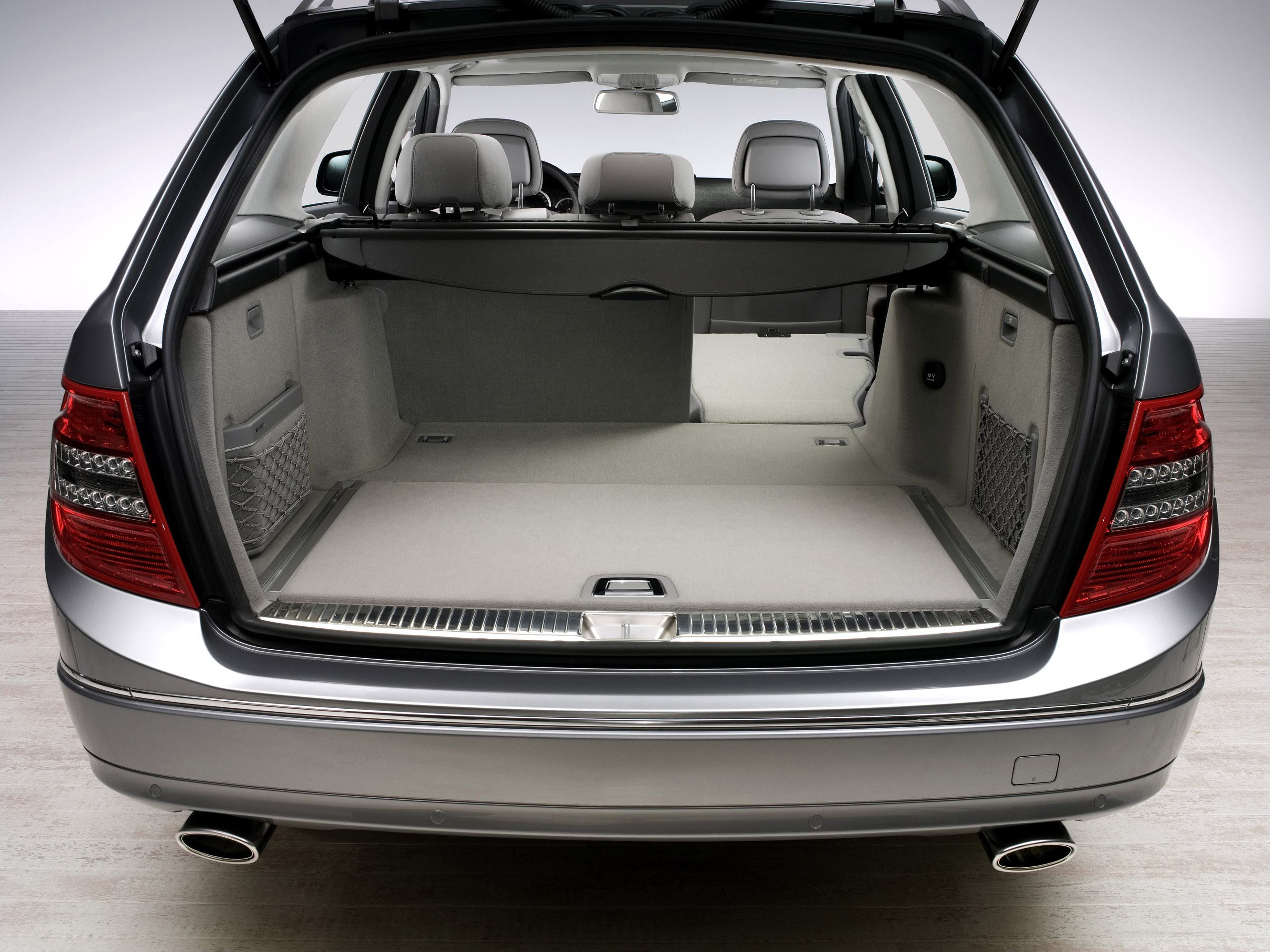 Mercedes-Benz C-Class Estate photo #91