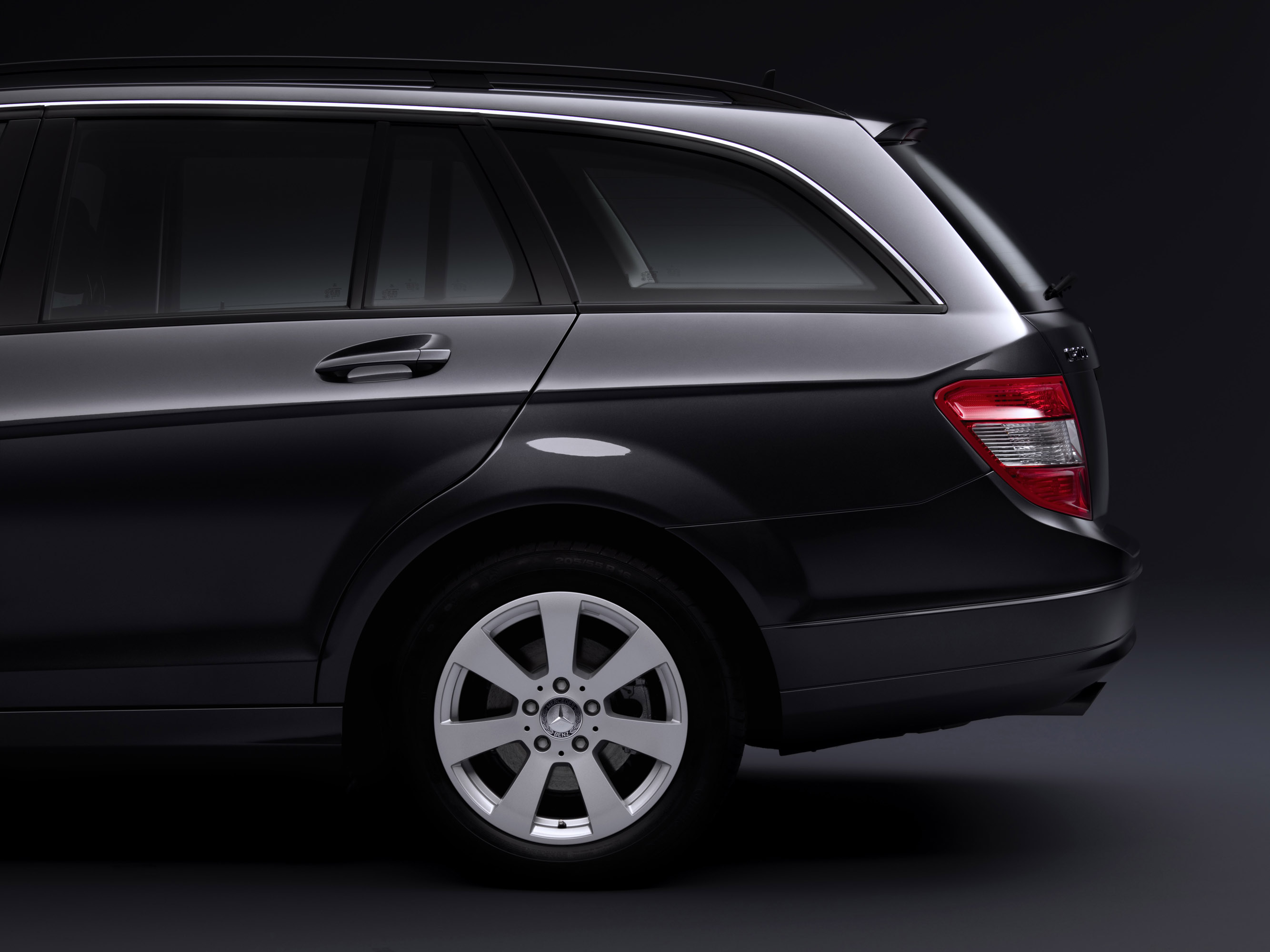 Mercedes-Benz C-Class Estate photo #93