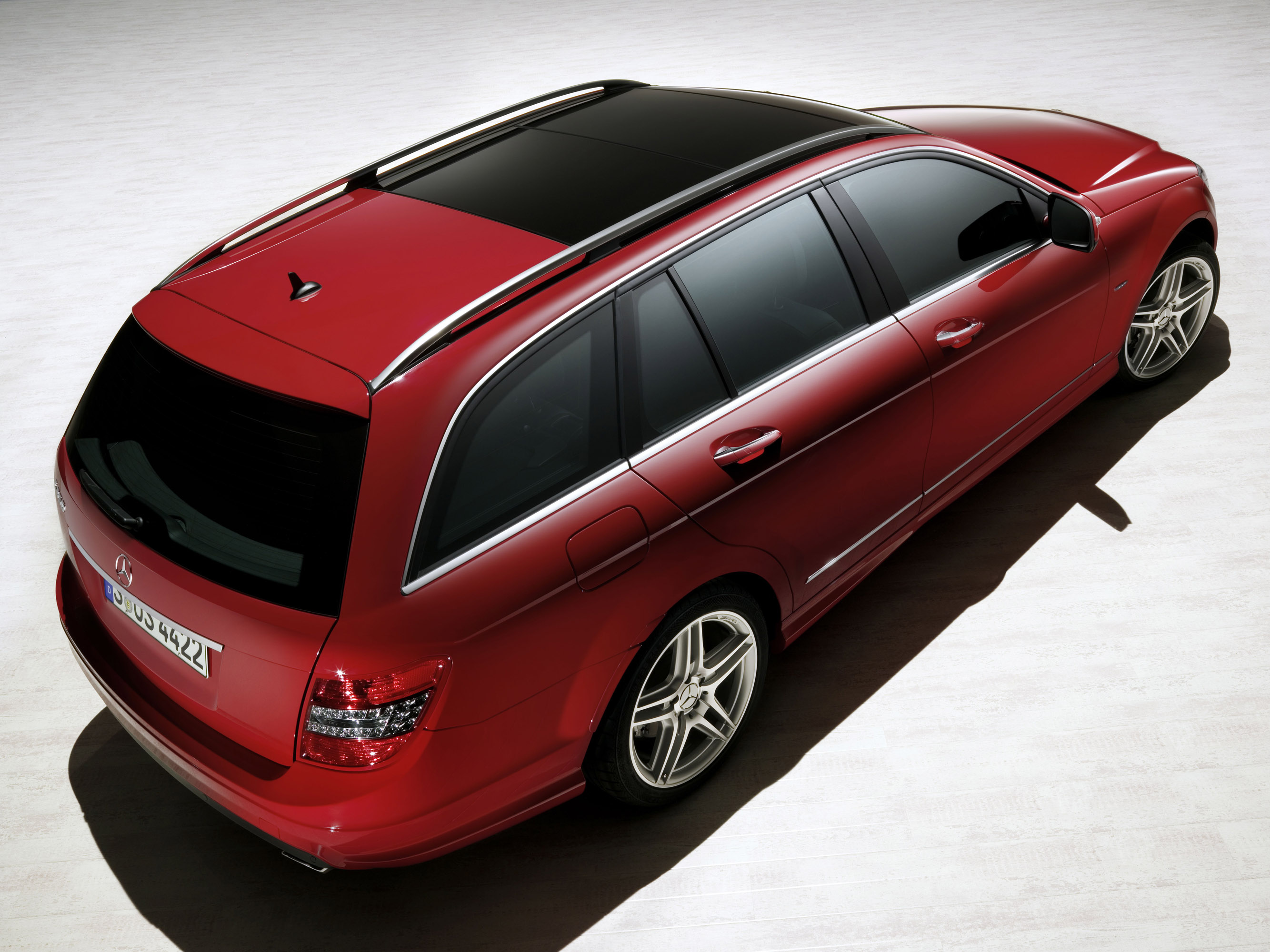 Mercedes-Benz C-Class Estate photo #94