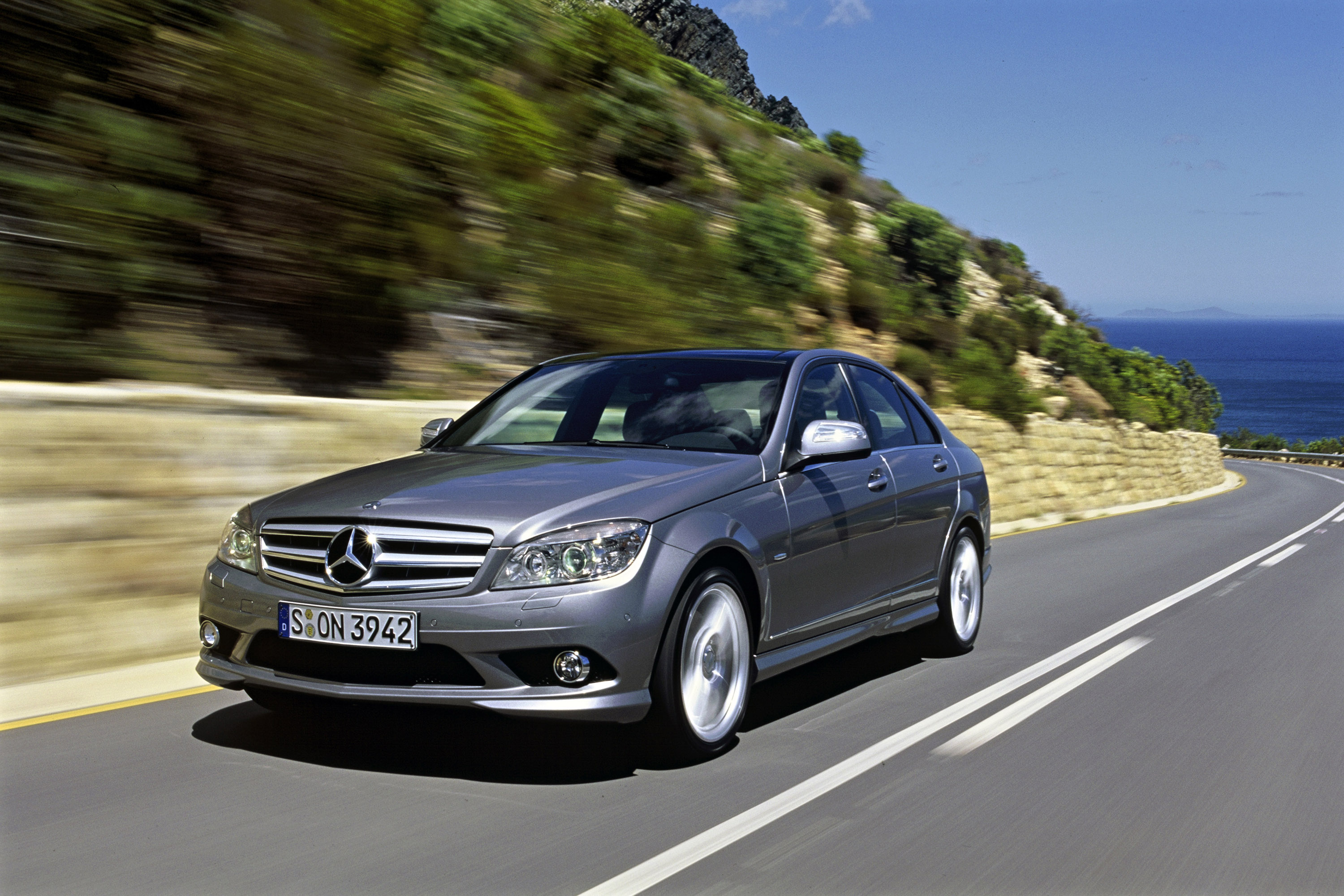 Mercedes-Benz C-Class photo #16