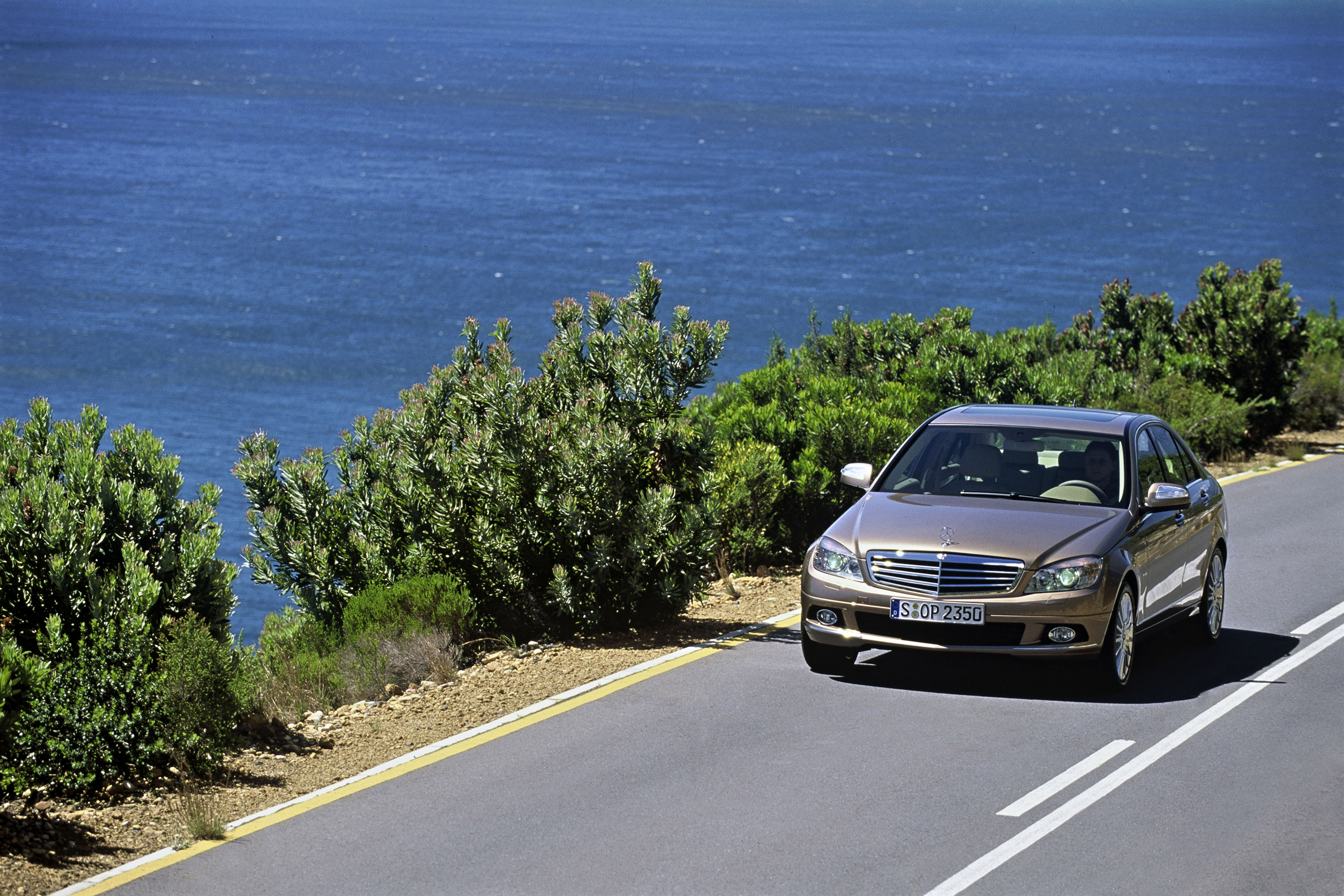 Mercedes-Benz C-Class photo #38