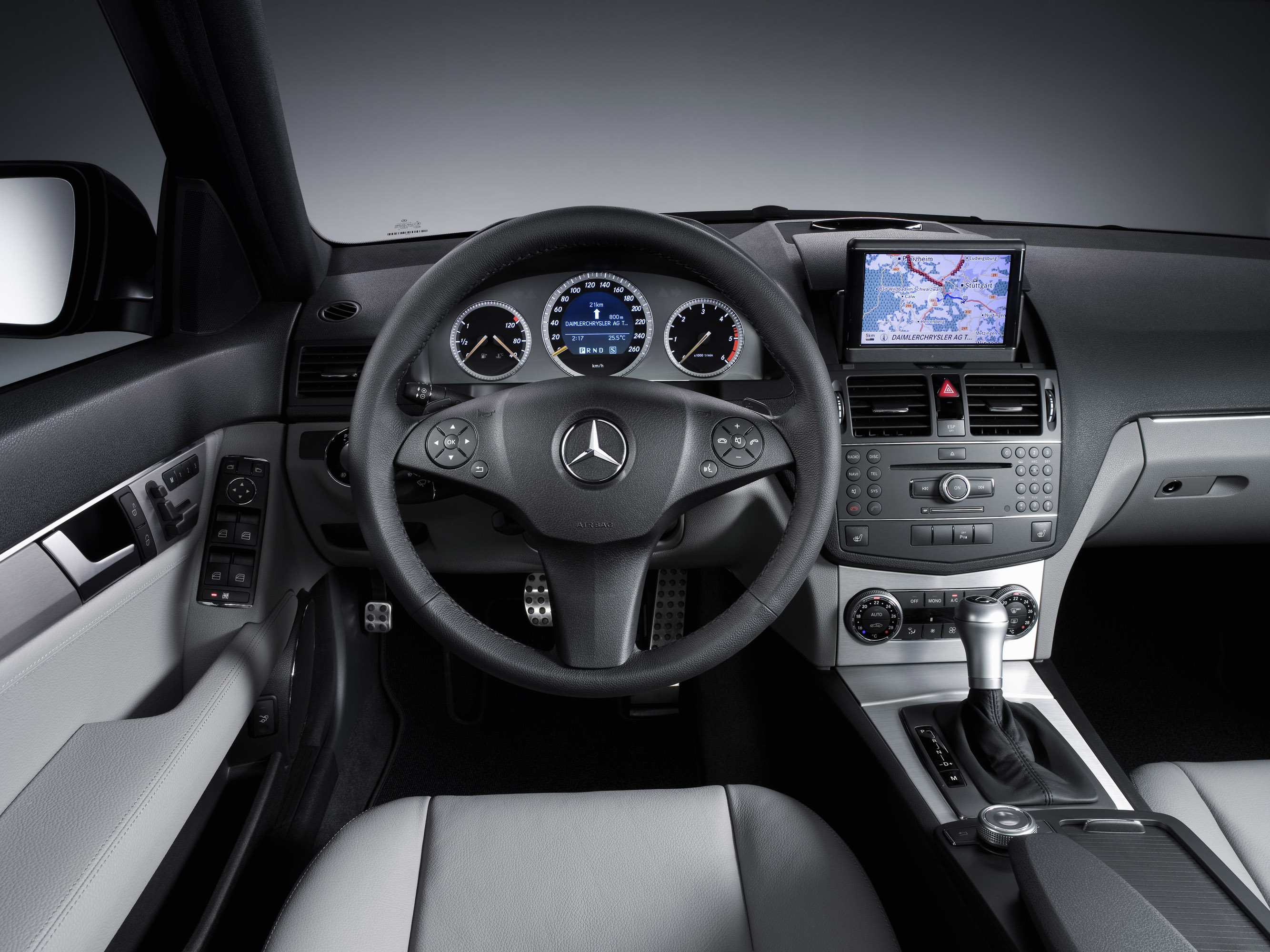 Mercedes-Benz C-Class photo #60