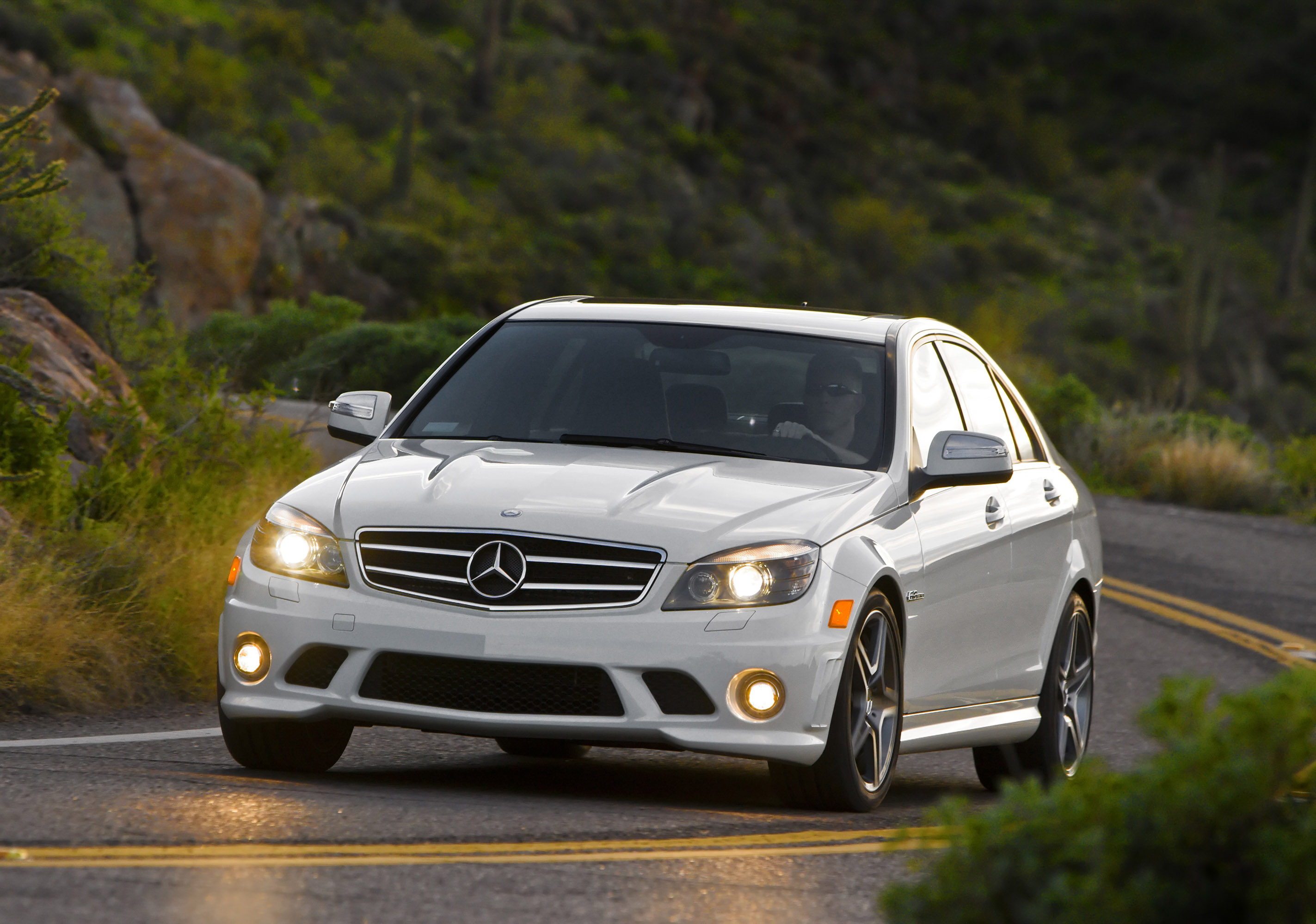 Mercedes-Benz C63 AMG photo #18