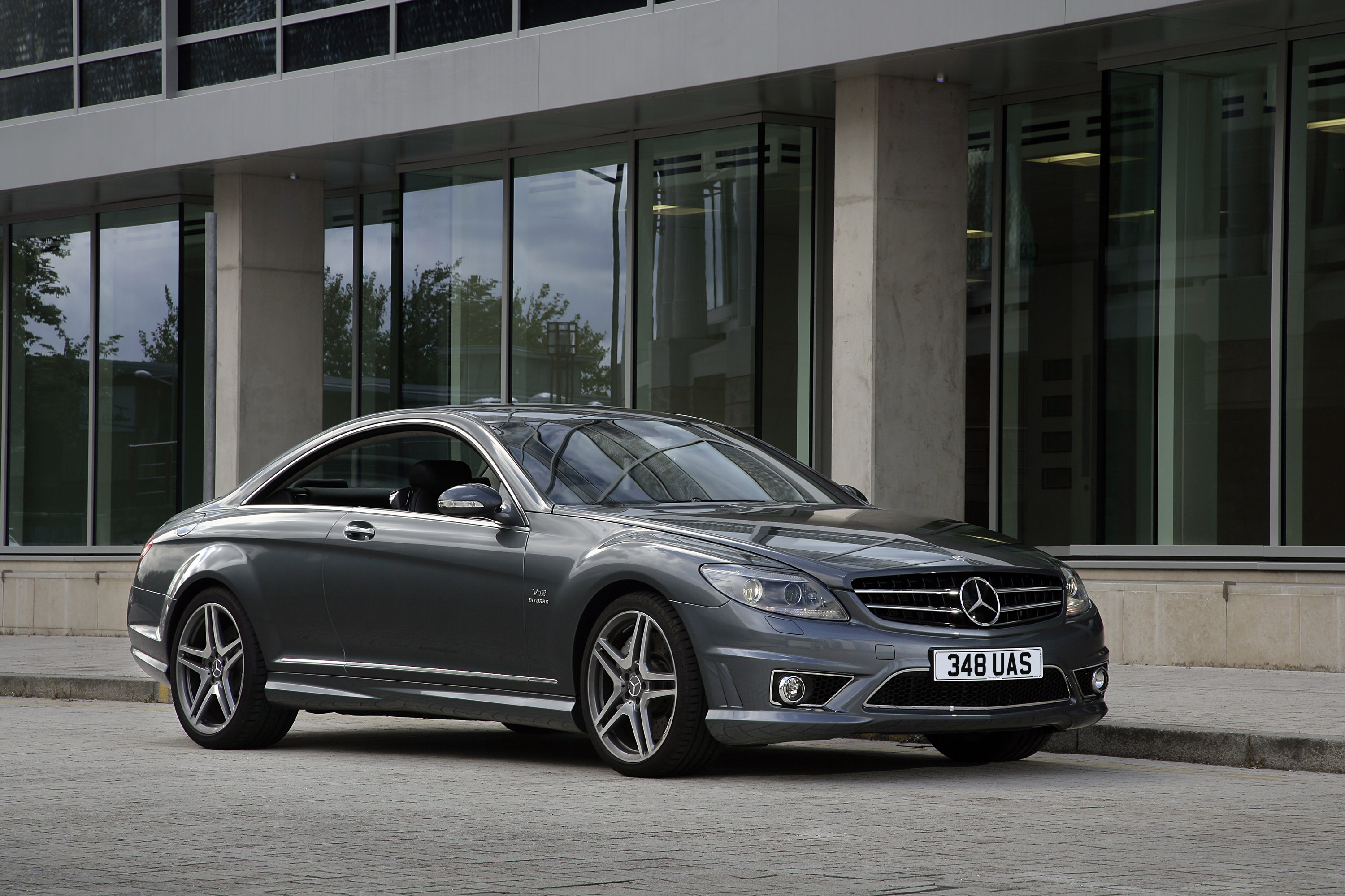 Mercedes-Benz CL65 AMG UK Version photo #2