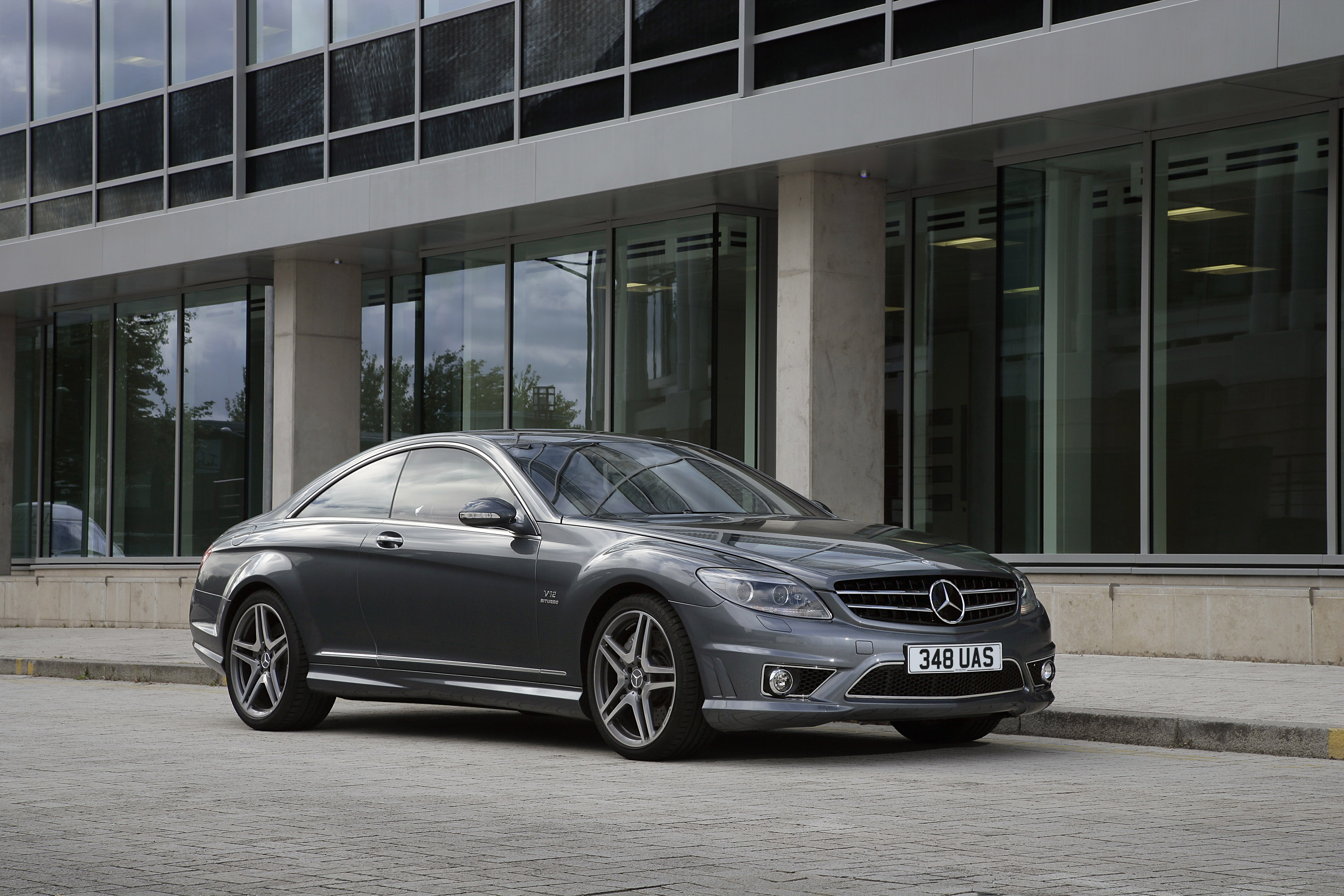 Mercedes-Benz CL65 AMG UK Version photo #23