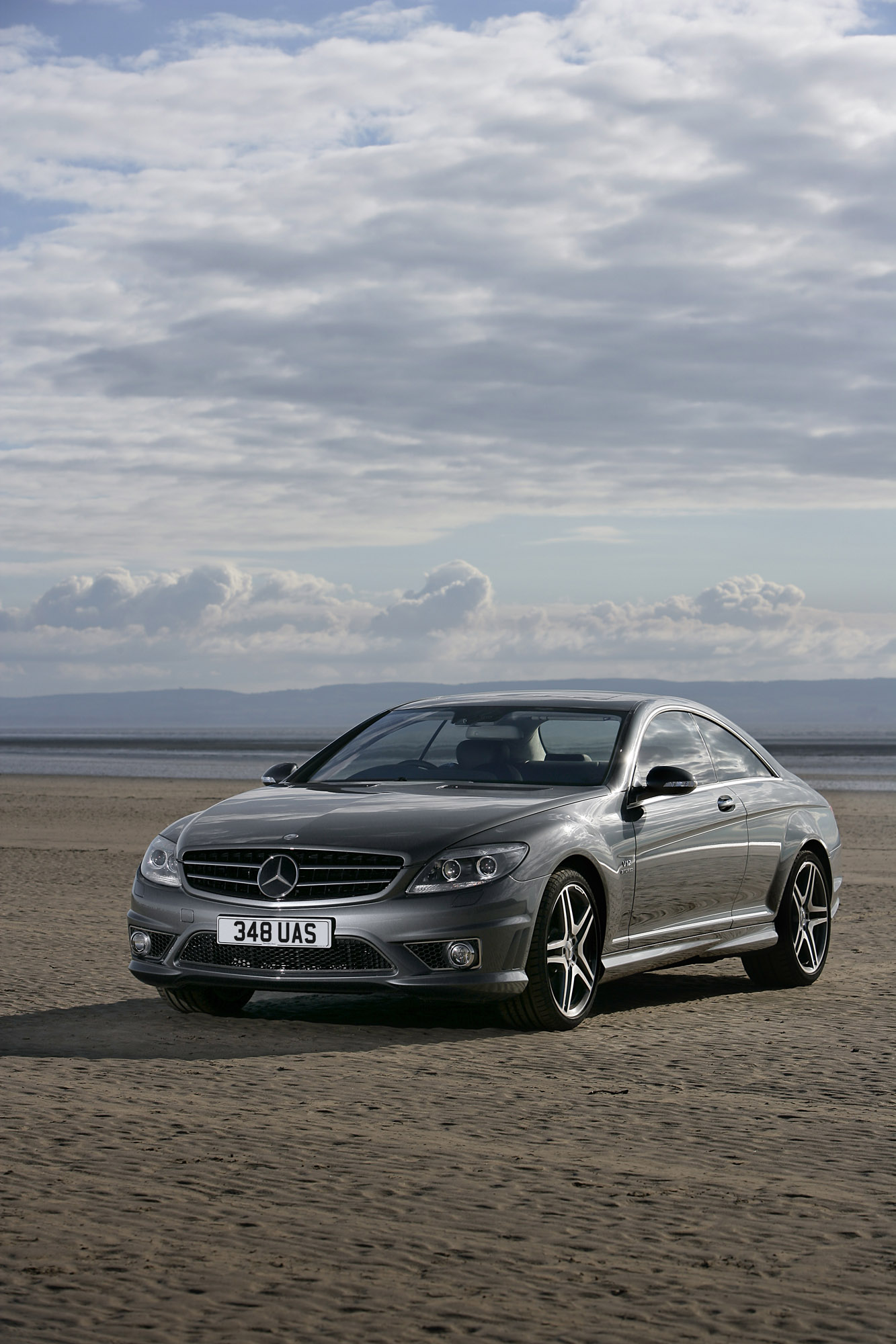 Mercedes-Benz CL65 AMG UK Version photo #29