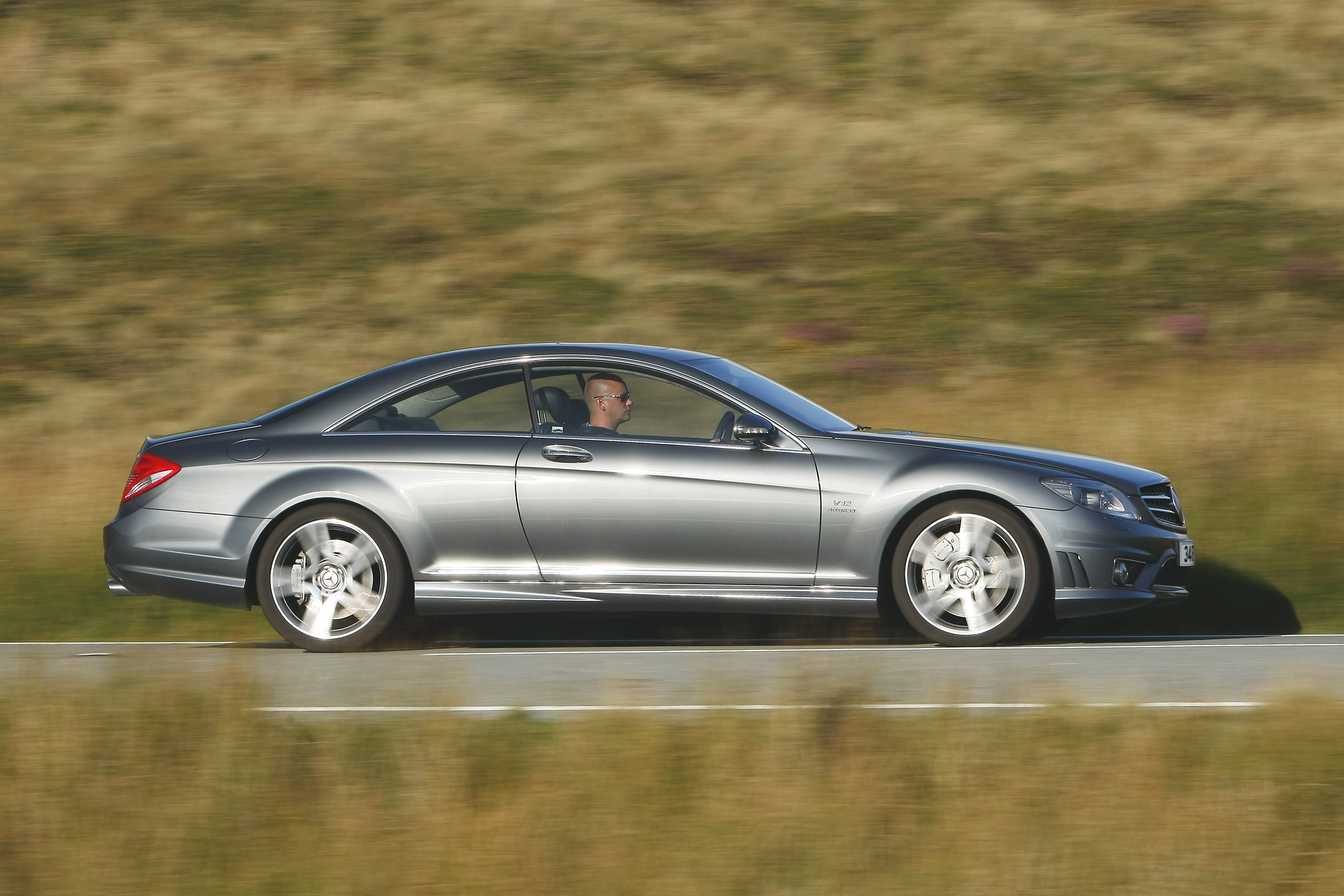 Mercedes-Benz CL65 AMG UK Version photo #35