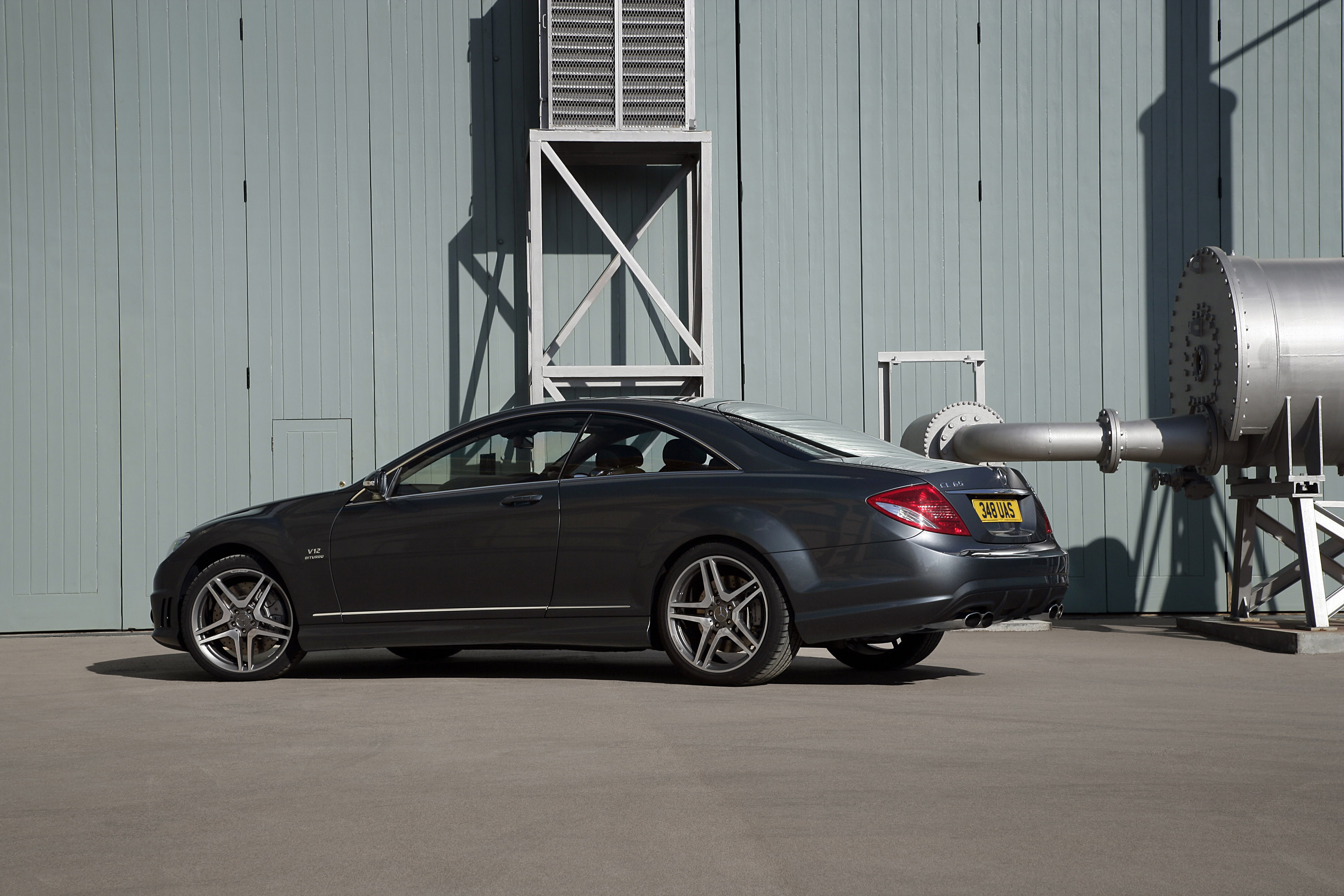 Mercedes-Benz CL65 AMG UK Version photo #64