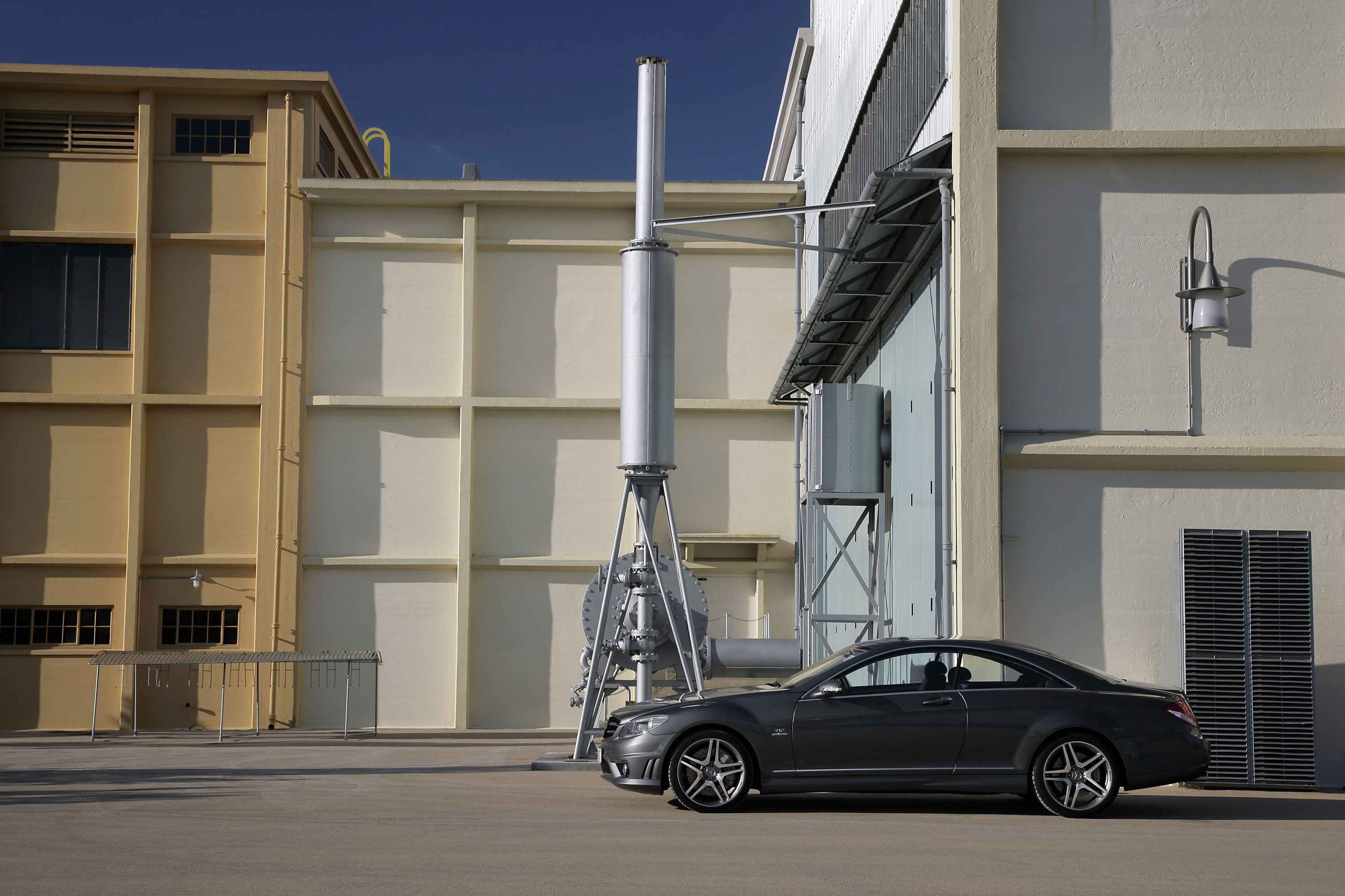 Mercedes-Benz CL65 AMG UK Version photo #65
