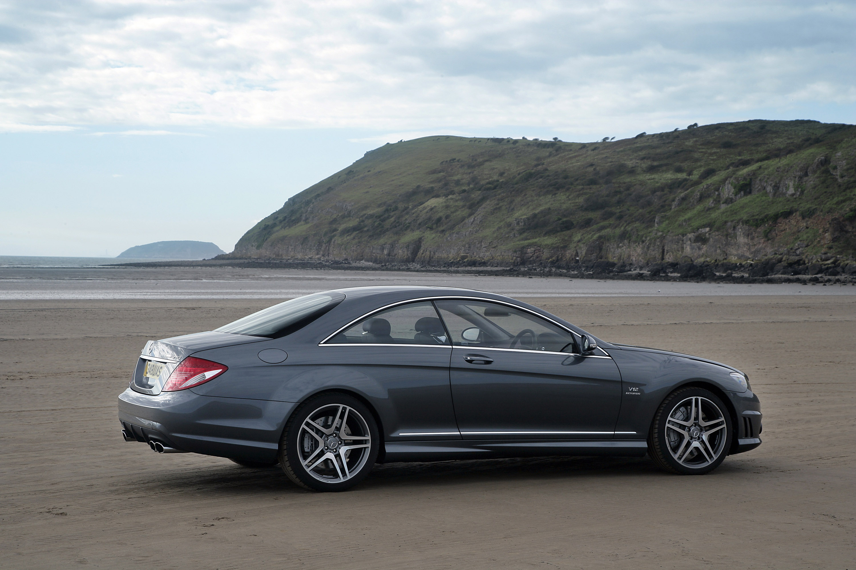 Mercedes-Benz CL65 AMG UK Version photo #66