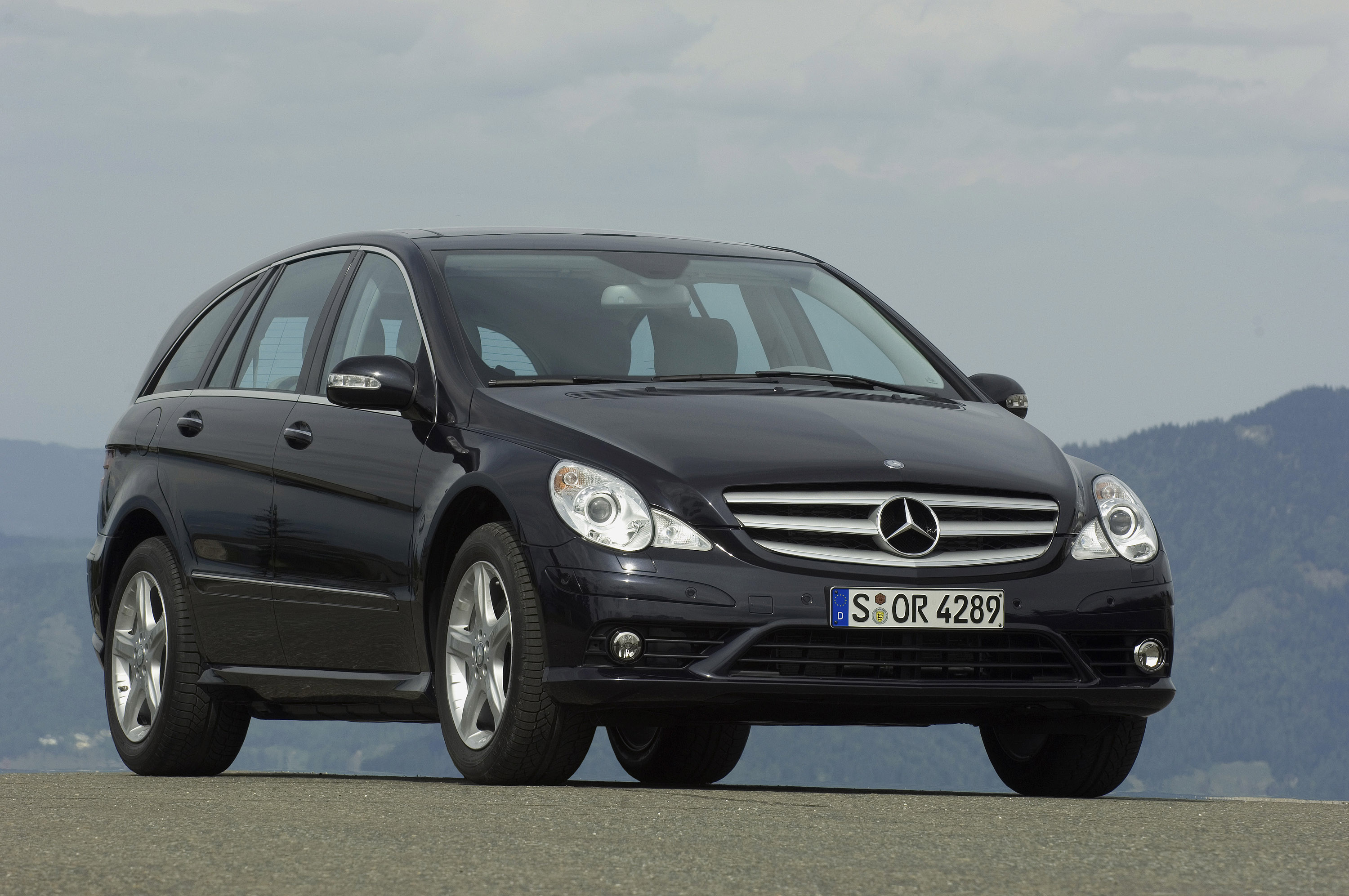 Mercedes-Benz R-Class photo #2