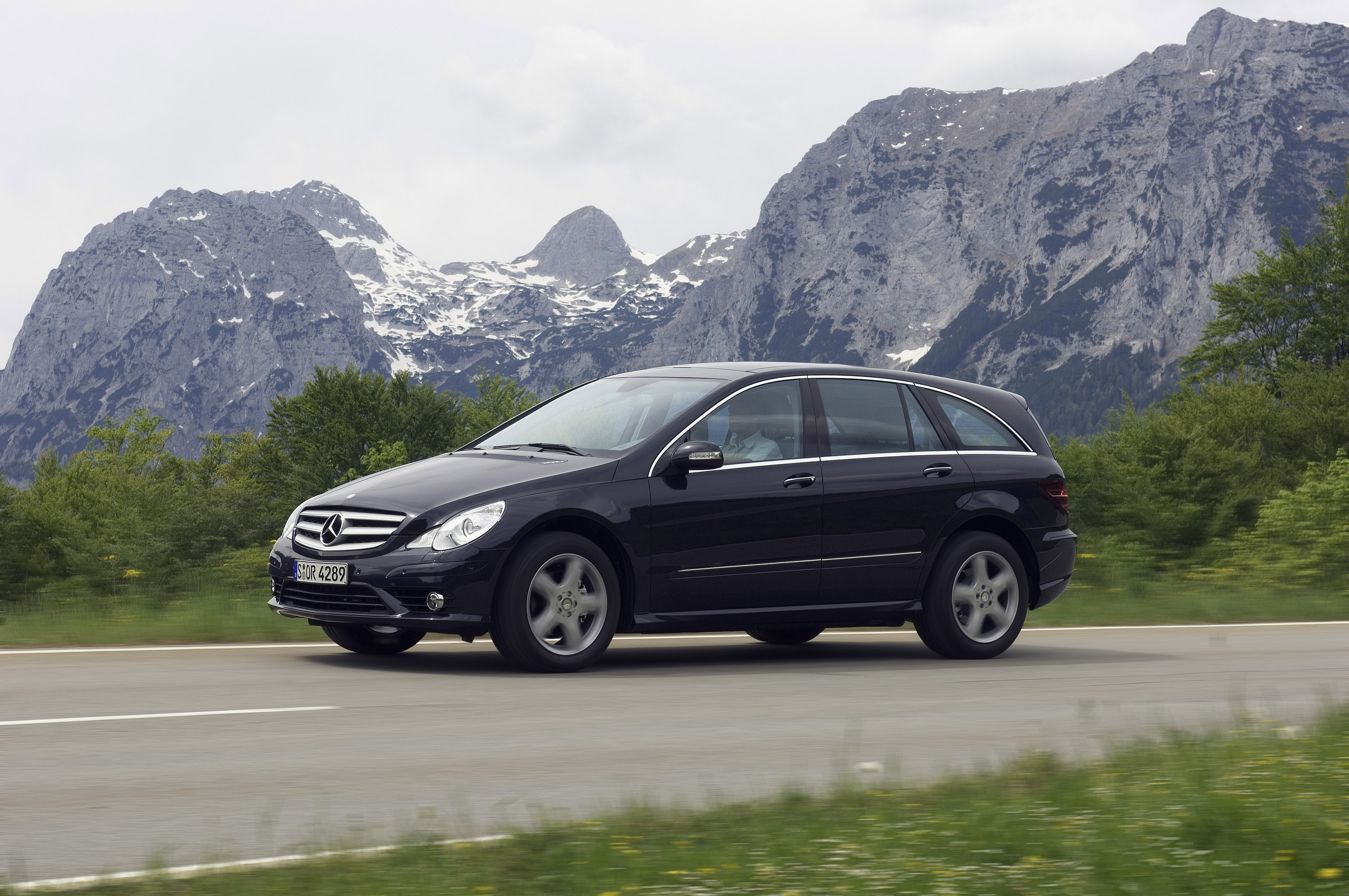 Mercedes-Benz R-Class photo #19