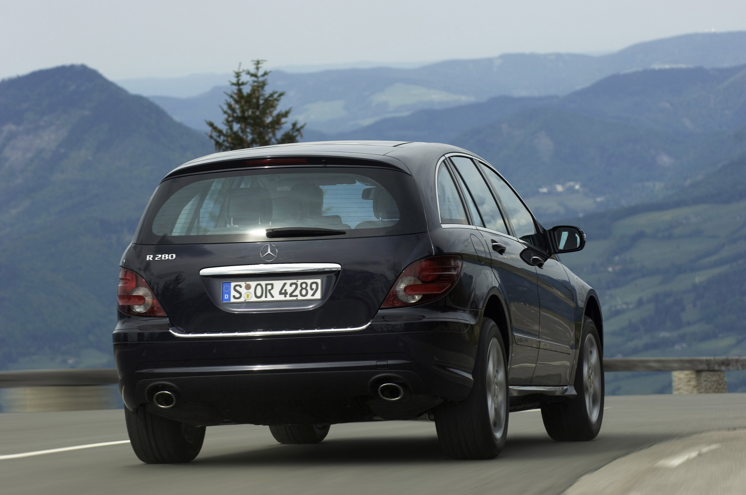 Mercedes-Benz R-Class photo #33