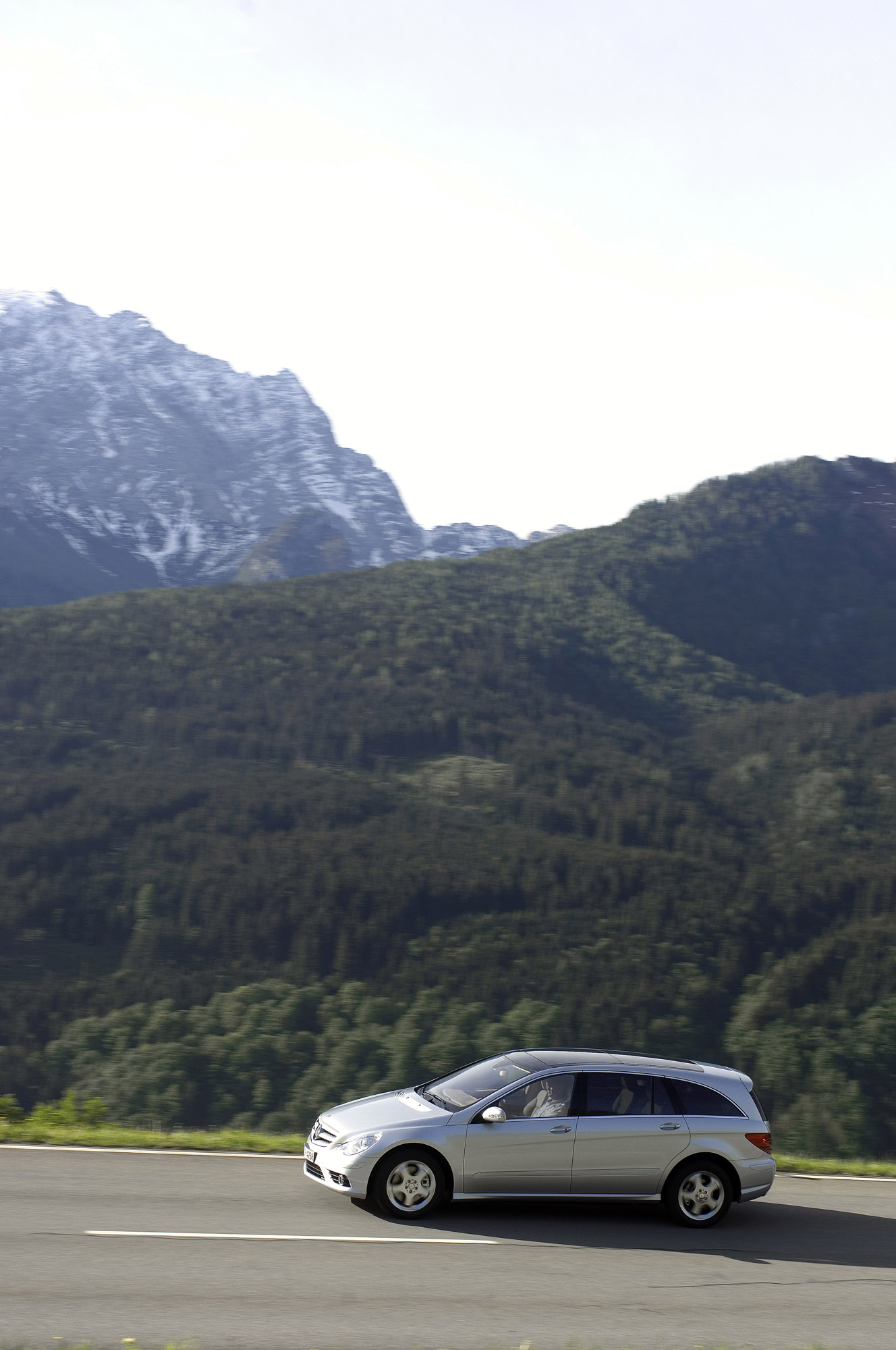 Mercedes-Benz R-Class photo #34