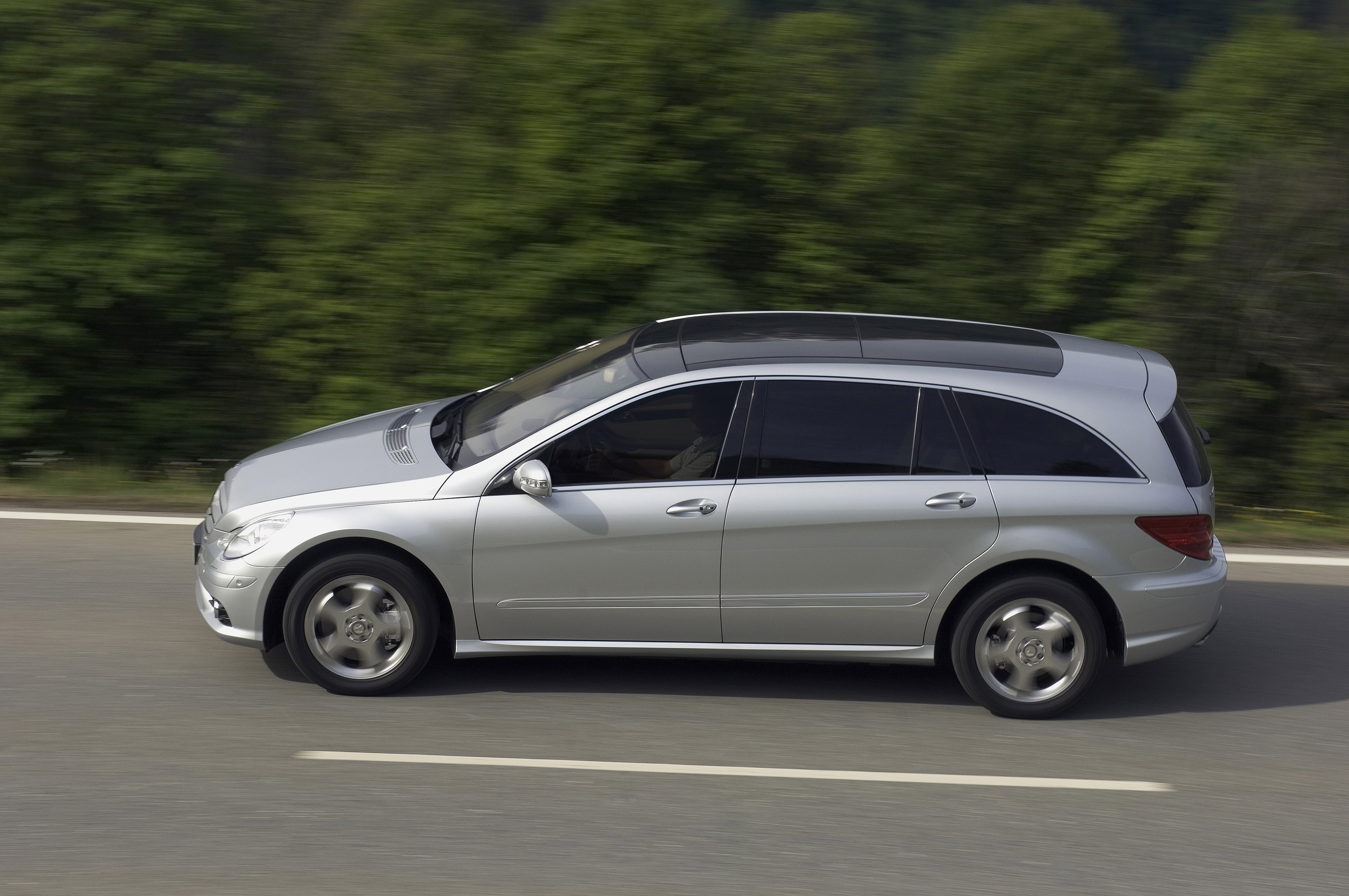 Mercedes-Benz R-Class photo #35