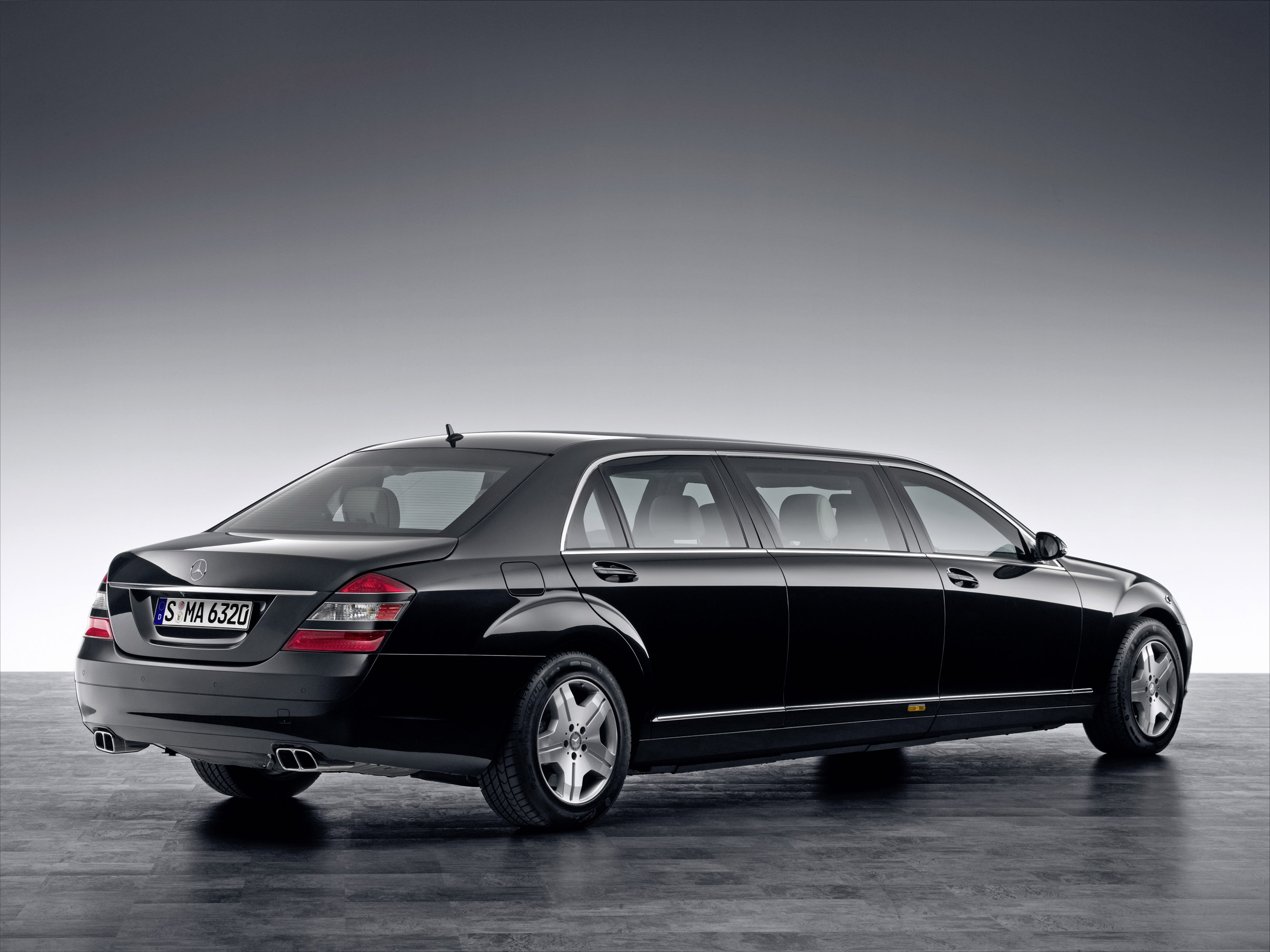 Mercedes-Benz S 600 Guard Pullman photo #9