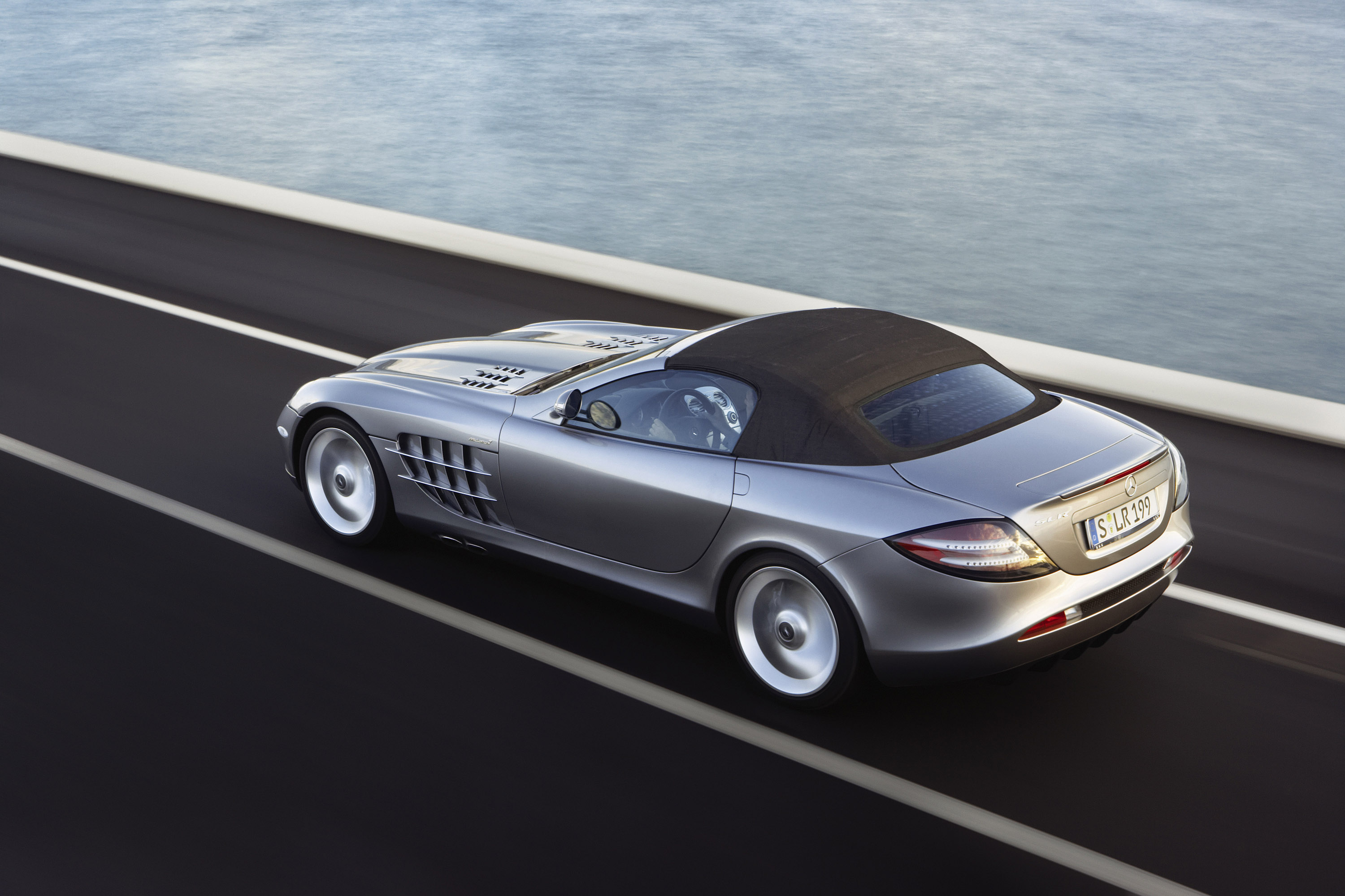 Mercedes-Benz SLR McLaren Roadster photo #25