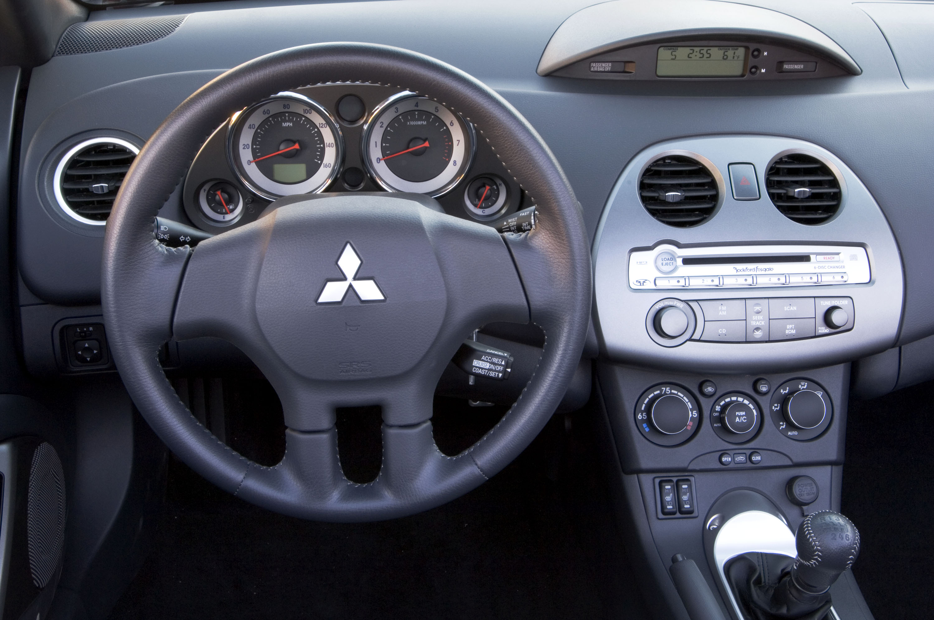 Mitsubishi Eclipse Spyder photo #9
