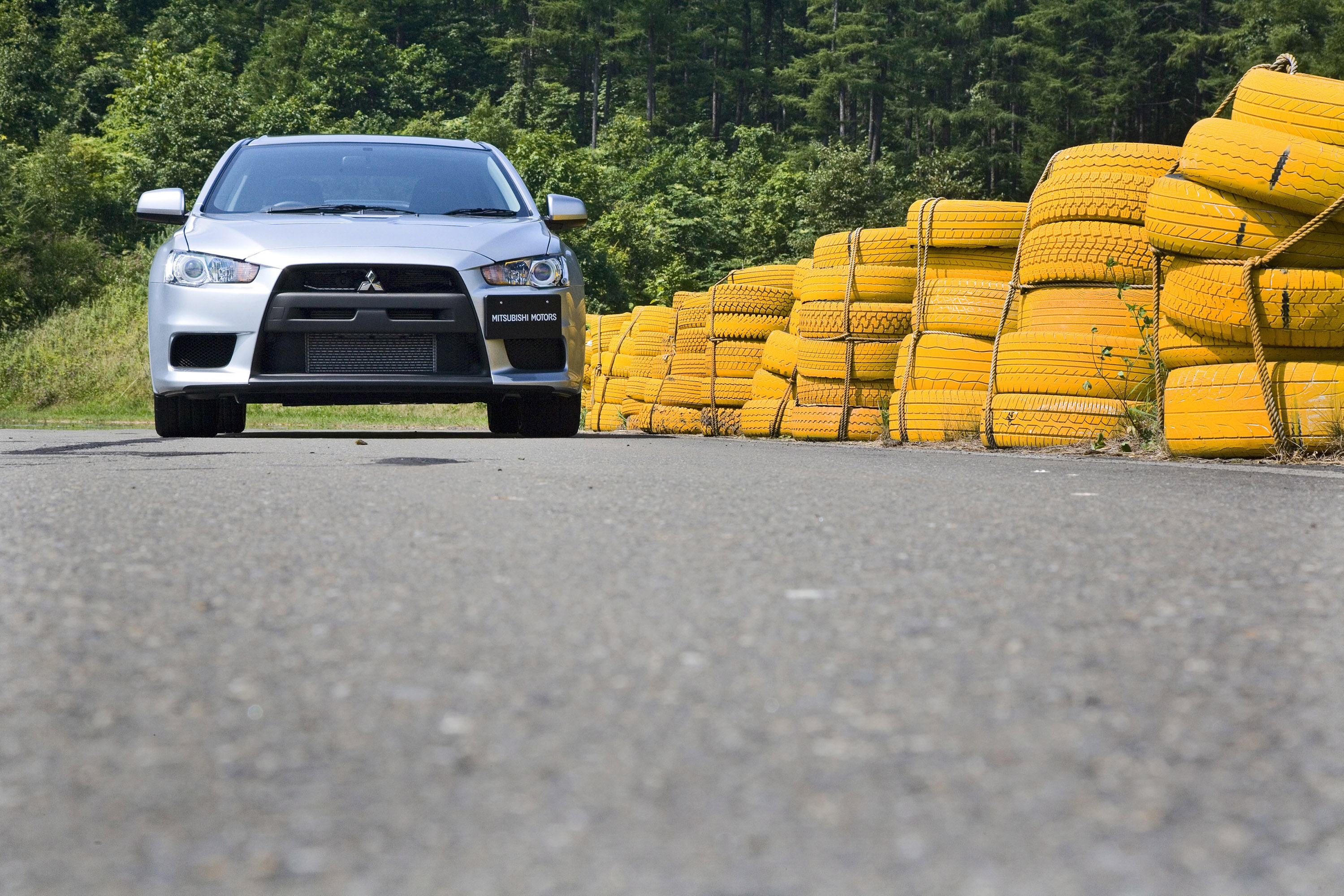 Mitsubishi Lancer Evolution photo #12