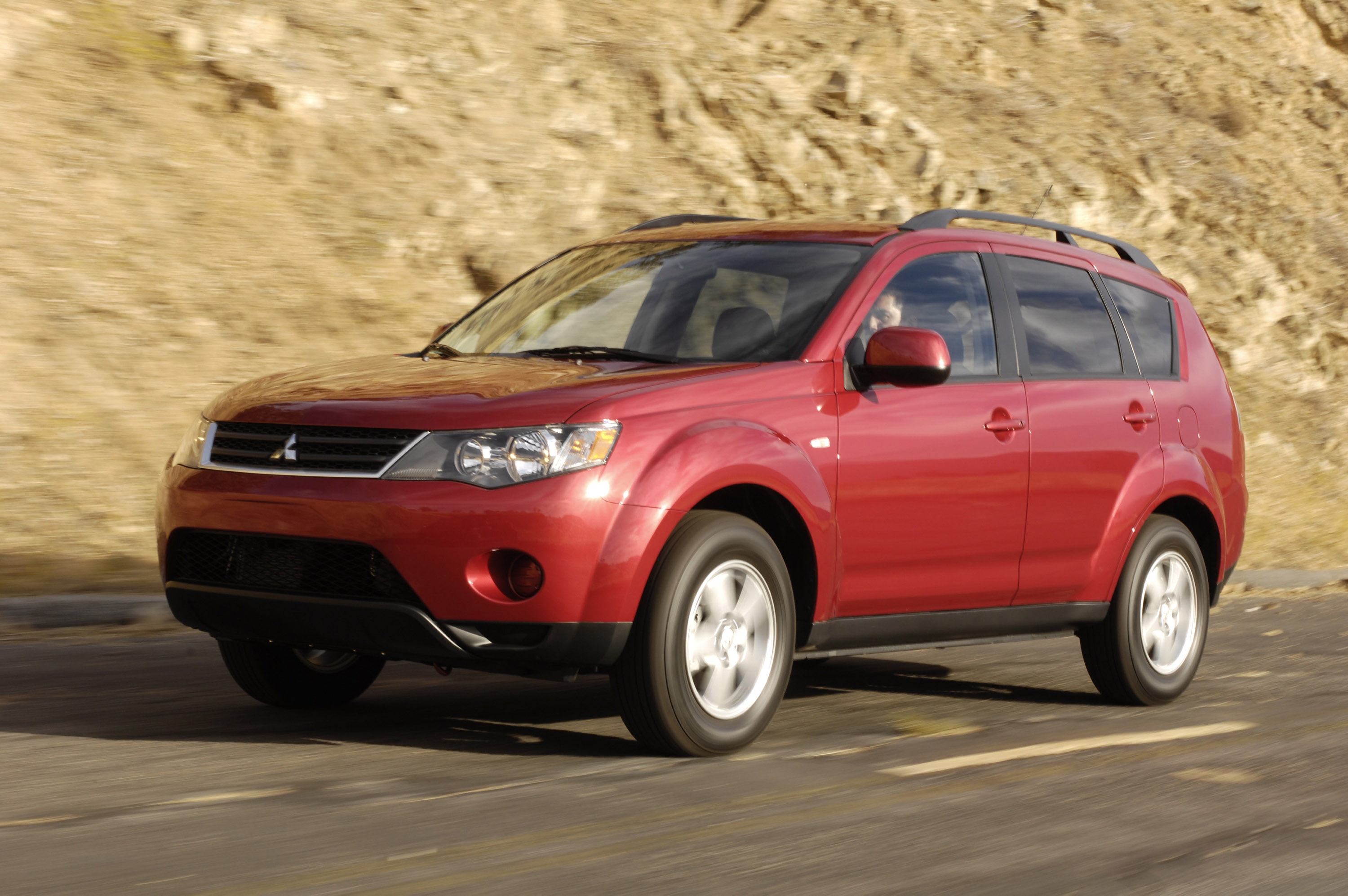 2008 Mitsubishi Outlander HD Pictures