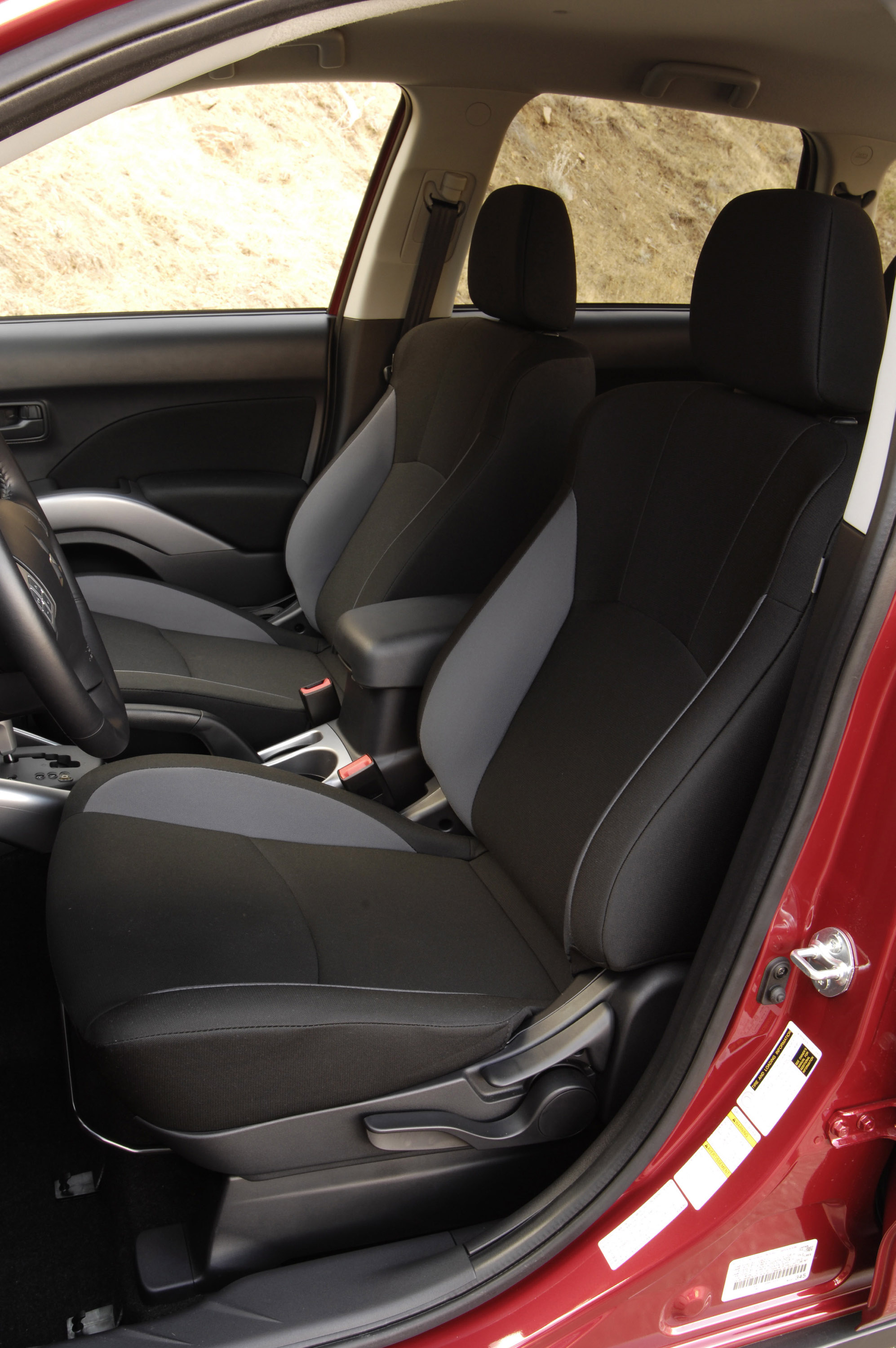 Mitsubishi Outlander photo #15